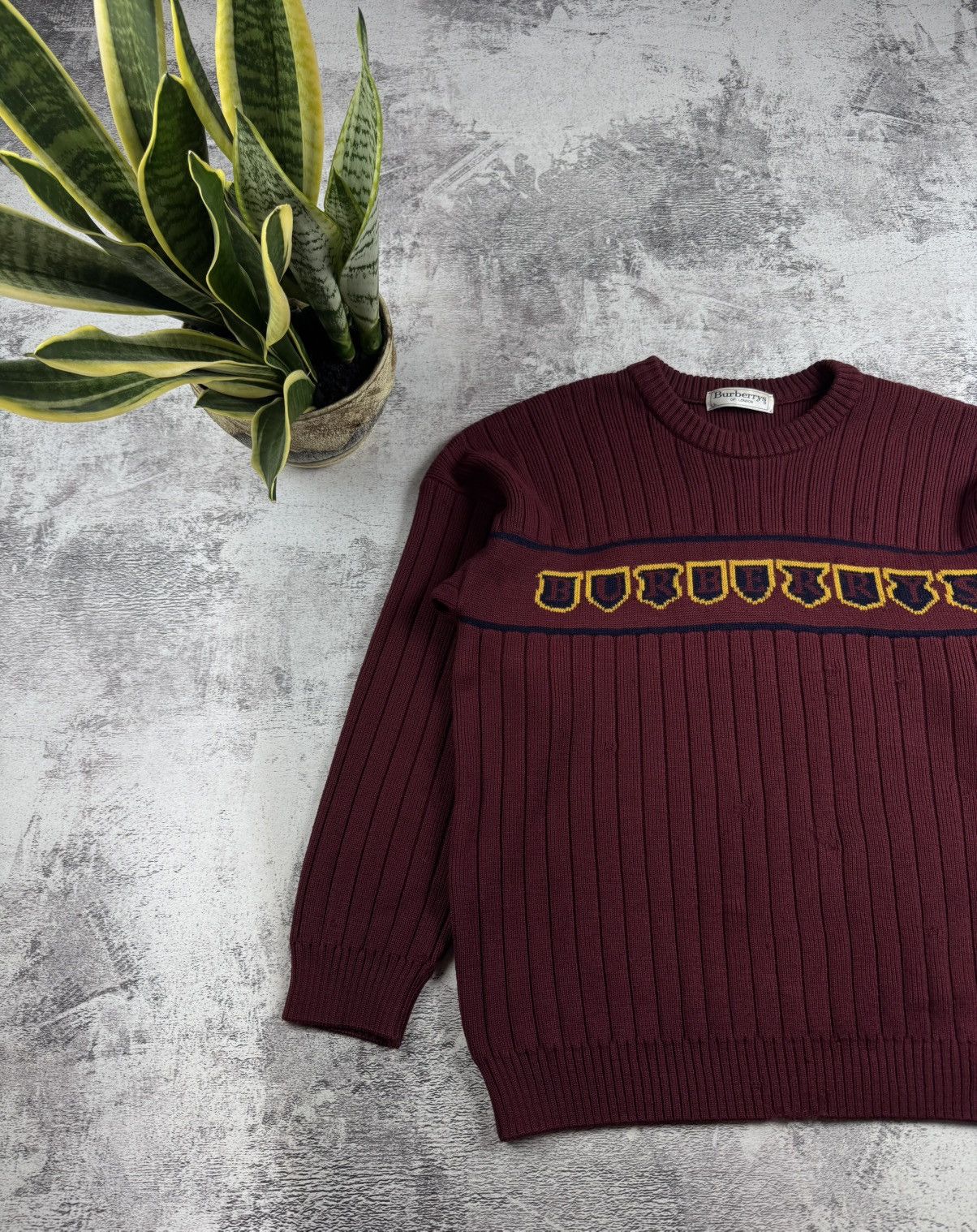 Burberry Burberrys London Vintage Men’s Large Wool Red Spellout Knited Sweater Pullover Size US L / EU 52-54 / 3 - 2 Thumbnail