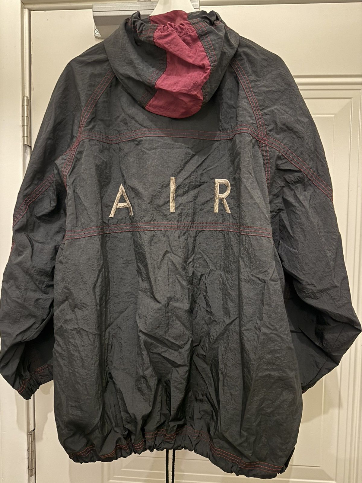 Nike × Vintage Vintage Nike Air Windbreaker - Black and Red Size US L / EU 52-54 / 3 - 2 Thumbnail