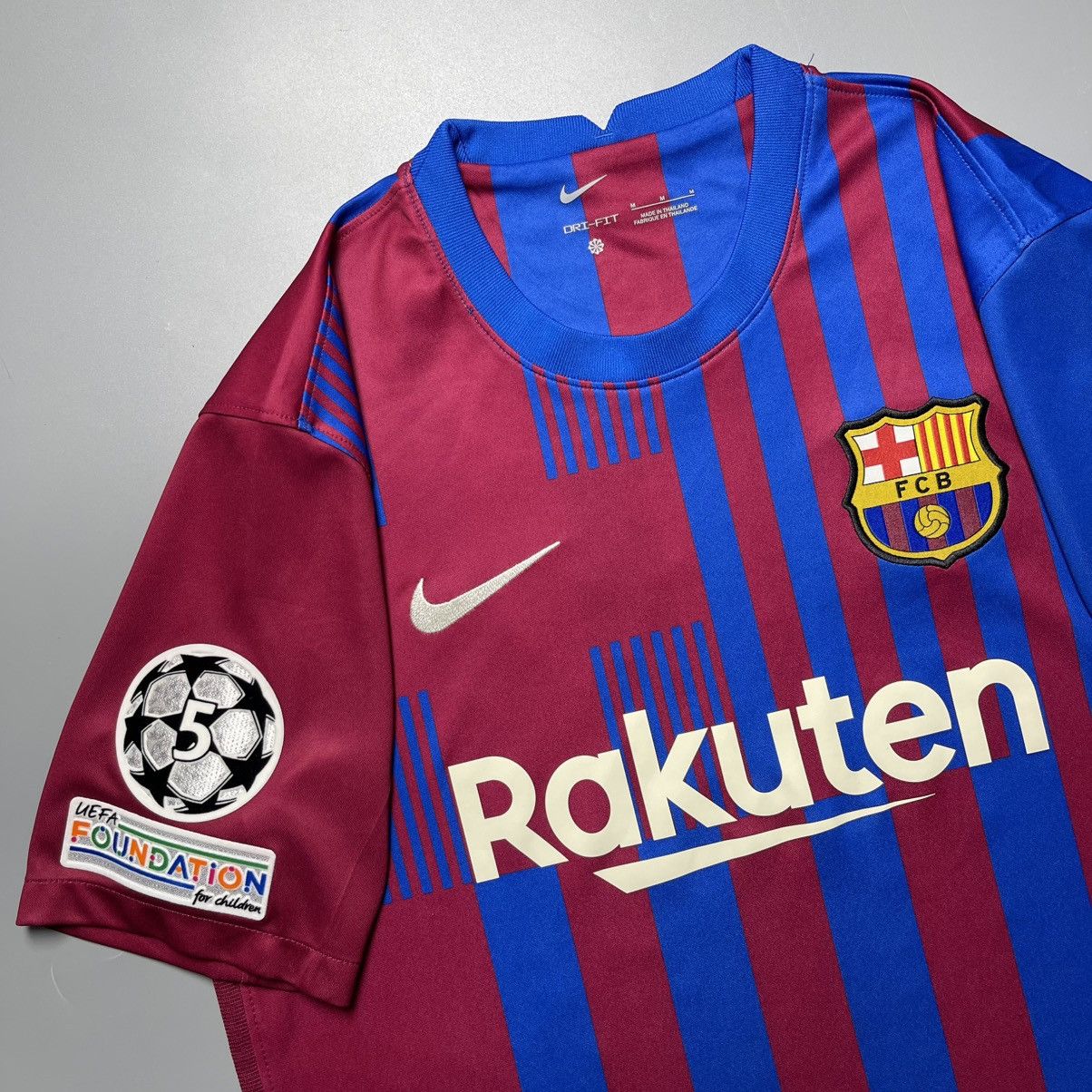 Nike BARCELONA NIKE 2021/2022 FOOTBALL HOME JERSEY #19 AGUERO Size US M / EU 48-50 / 2 - 4 Thumbnail