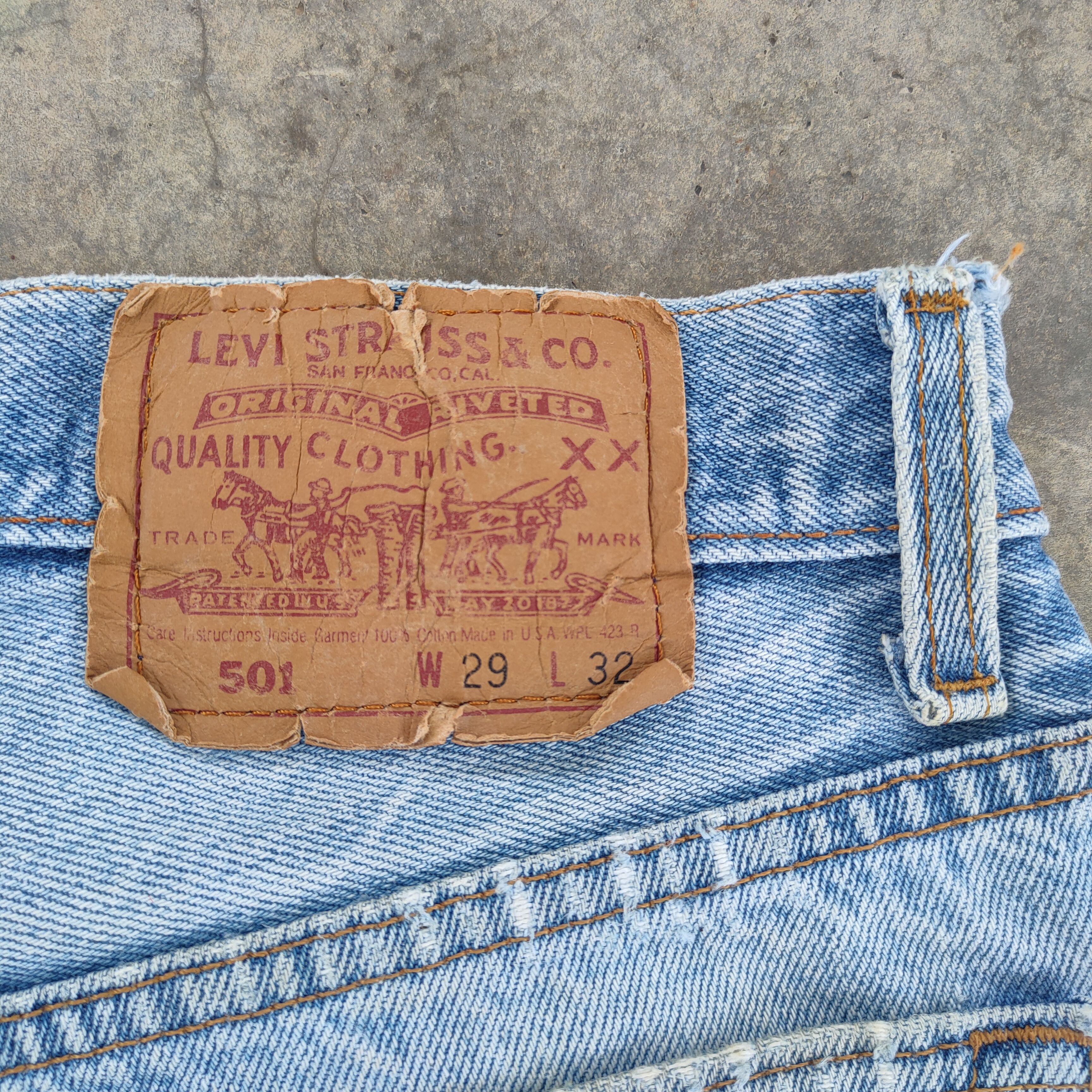 VINTAGE LEVI'S 501 92s USA FADED RIPPED JEANS DENIM PANTS