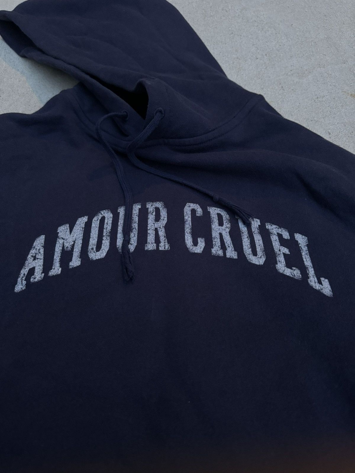 Saint Laurent Paris Saint Laurent Paris Amour Cruel Hoodie Size US M / EU 48-50 / 2 - 2 Thumbnail