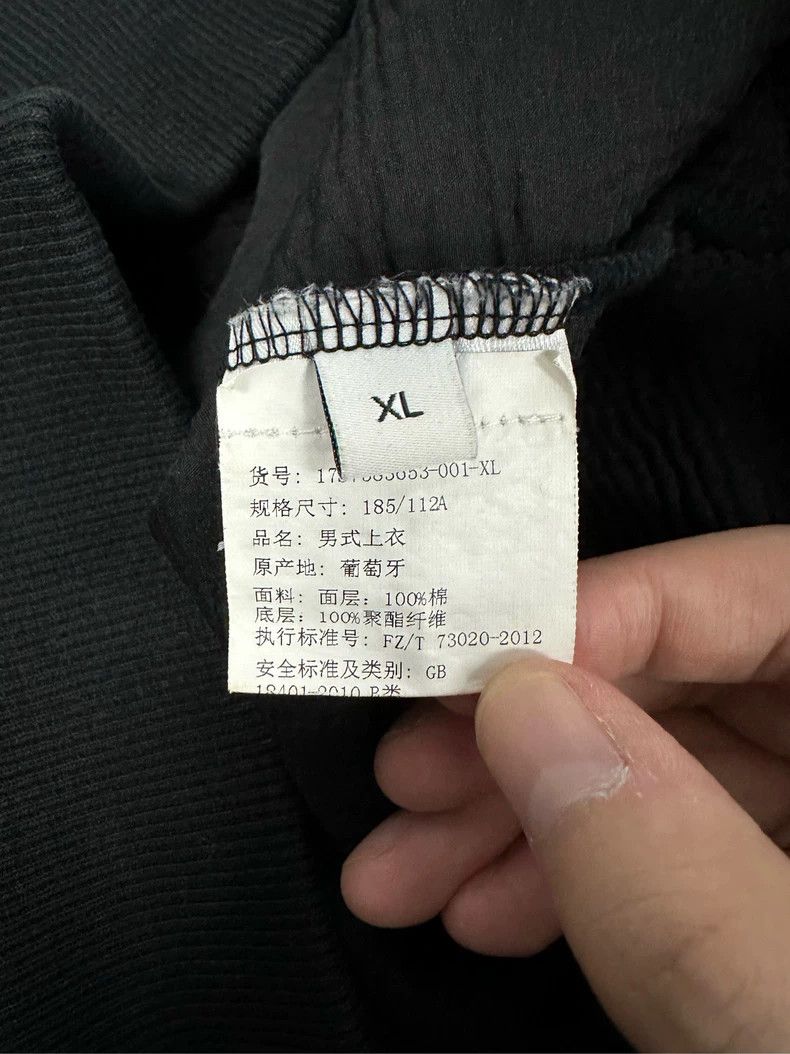 Givenchy Givenchy Red Letter Burnt-Out Destructive Hoodie Size US XL / EU 56 / 4 - 4 Thumbnail
