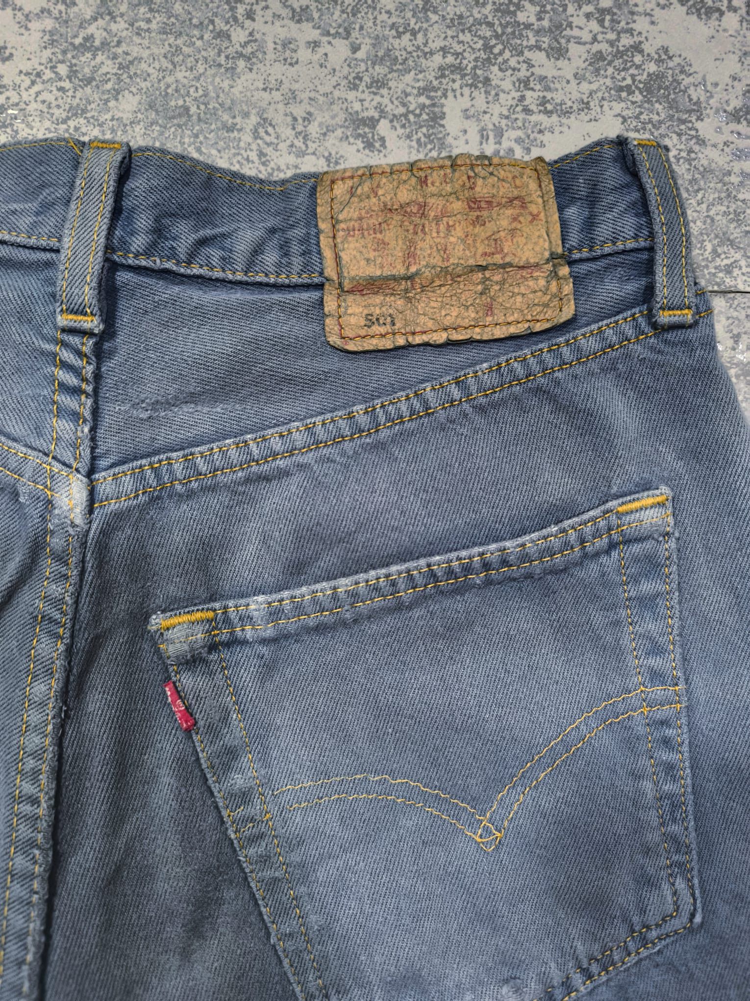 Hysteric Glamour × Levi's × Levi's Vintage Clothing 90s vintage distressed levis 501 denim cut-off mini shorts Size 28" / US 6 / IT 42 - 2 Thumbnail