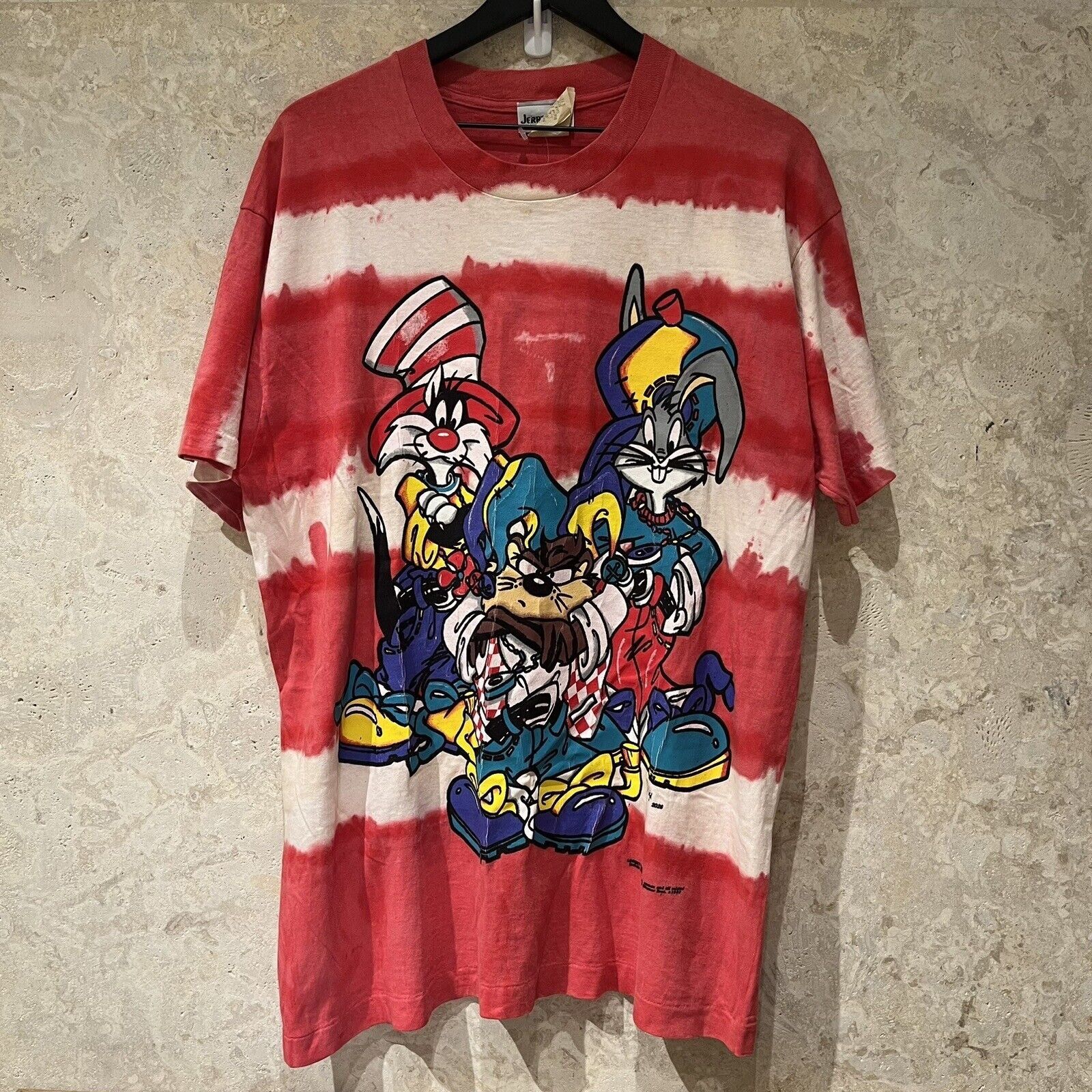 Image of Acme Clothing x Vintage 90's Looney Tunes Tie Dye T Shirt Size XL in Red, Men's