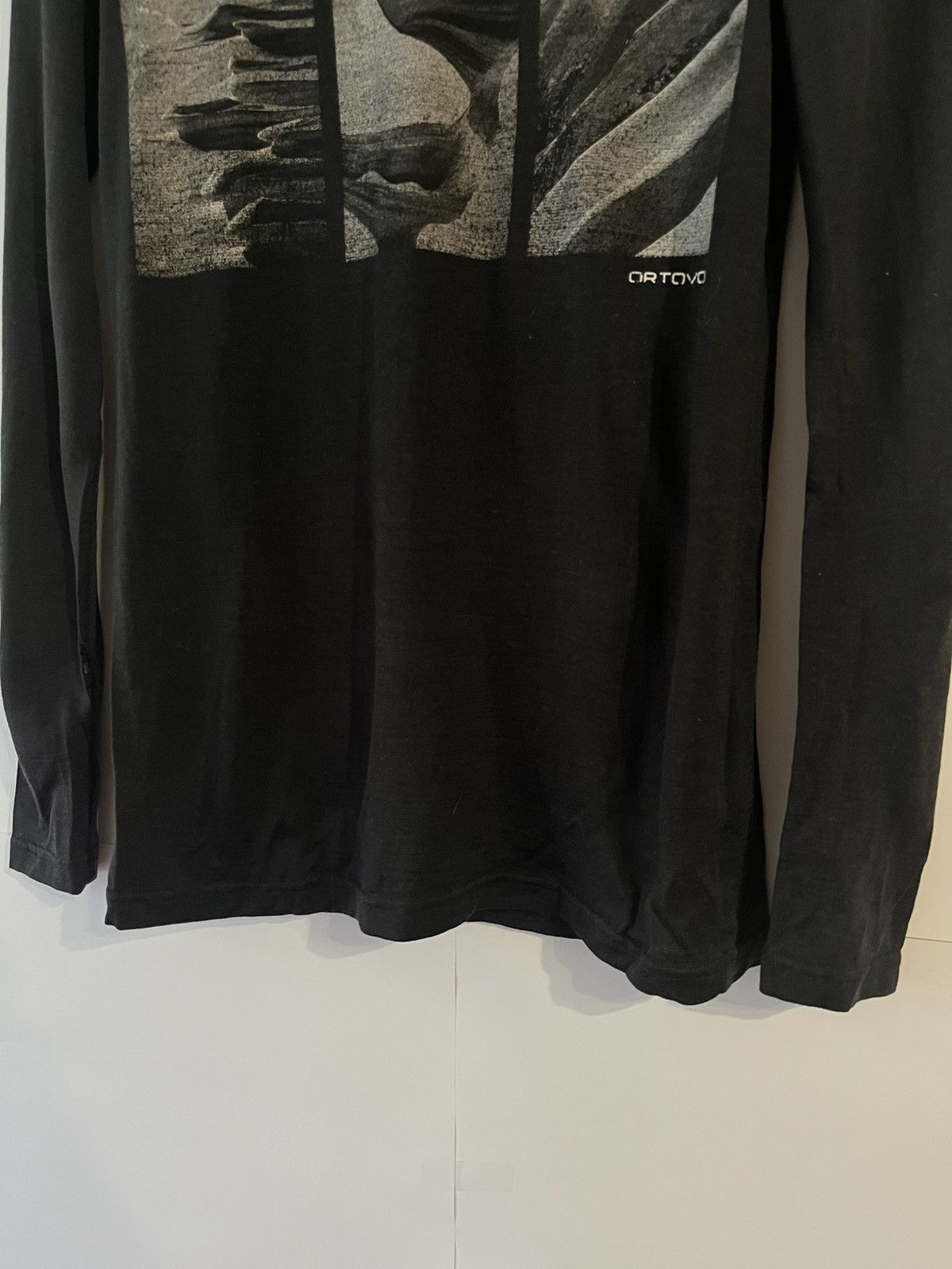 ORTOVOX Ortovox 185 Merino Wool Shape Pic Long Sleeve Tee Shirt Size XS / US 0-2 / IT 36-38 - 4 Thumbnail