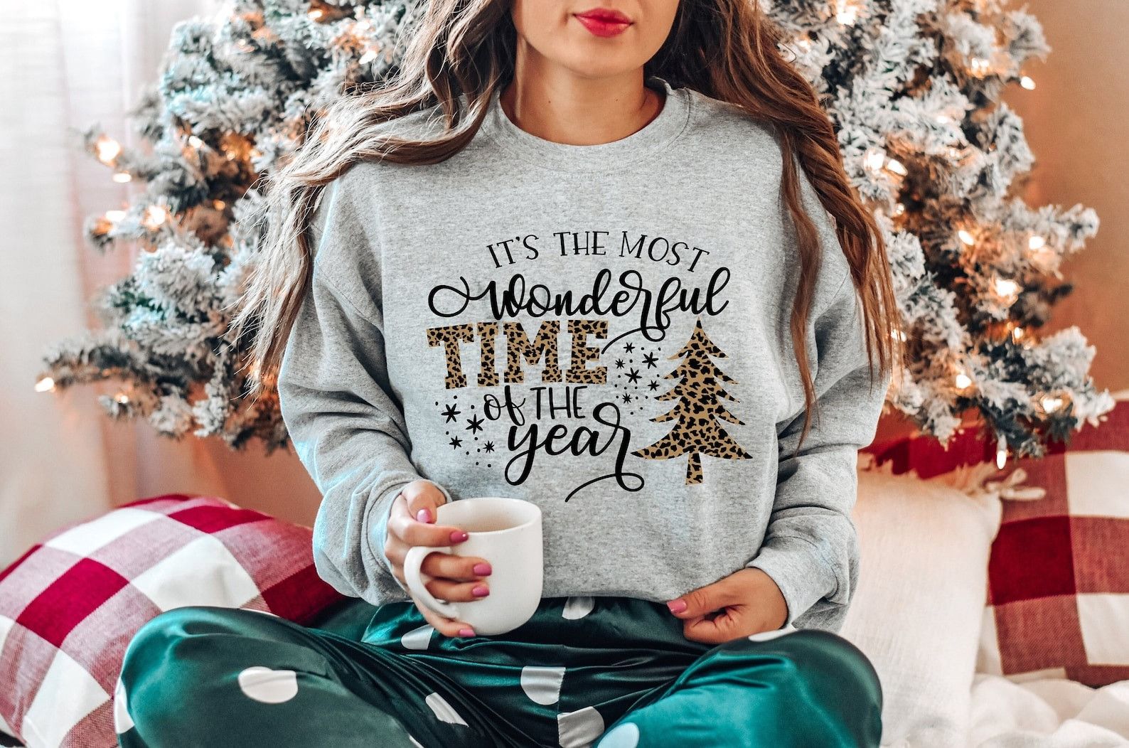 Designer × The Unbranded Brand Christmas Shirt, It is the Most Wonderful Time Of The Year Size XL / US 12-14 / IT 48-50 - 1 Thumbnail