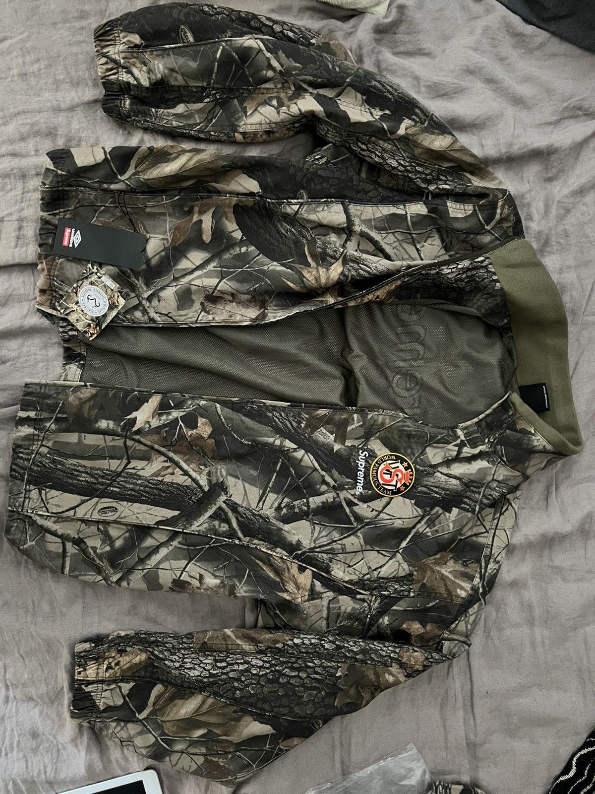 Supreme × Umbro Size Medium Supreme X Umbro Ripstop Track Jacket Camo Size US M / EU 48-50 / 2 - 11 Thumbnail