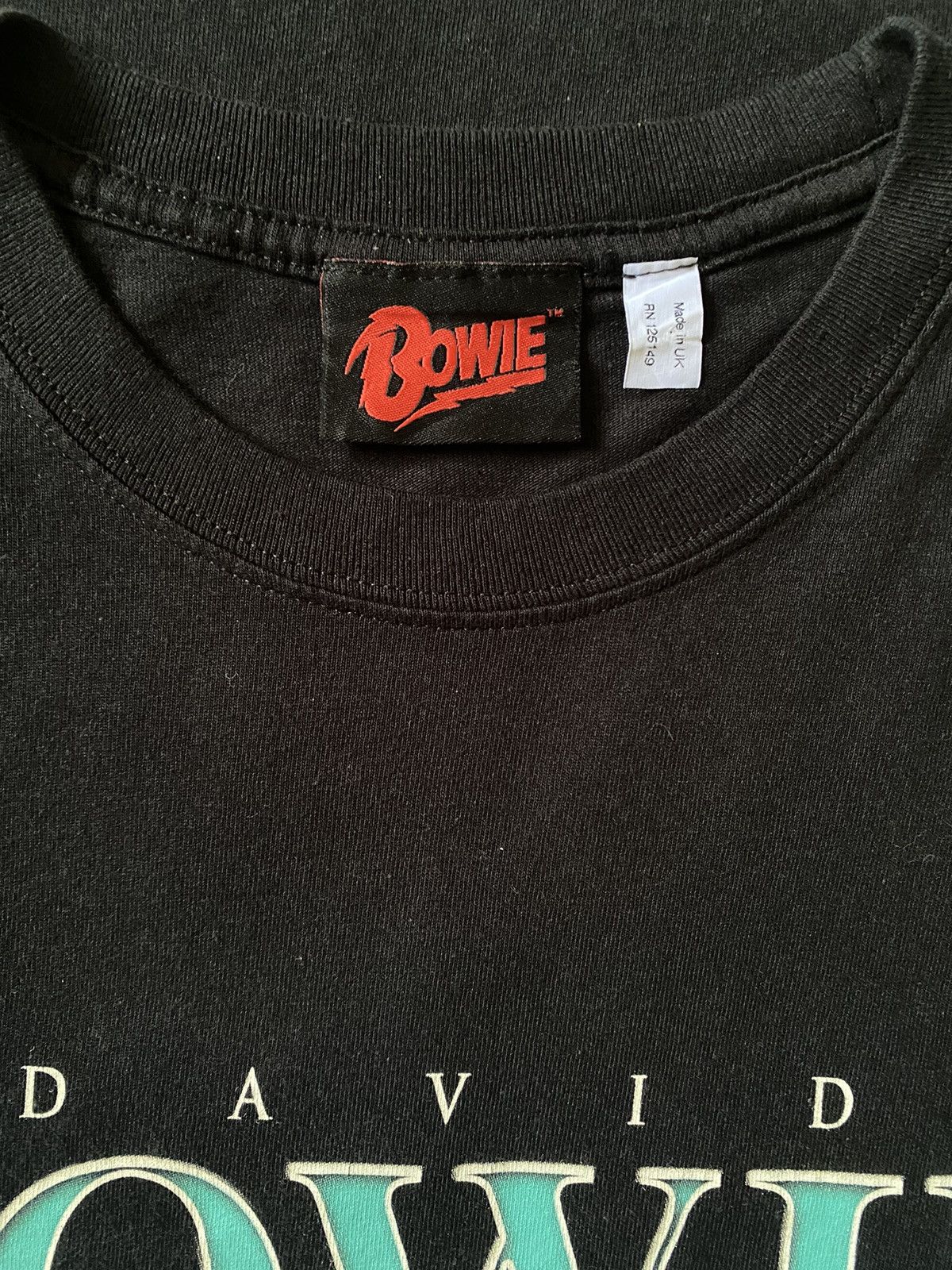 Band Tees 💥DAVID BOWIE glam rock vocal rare tee shirt Size US L / EU 52-54 / 3 - 4 Thumbnail