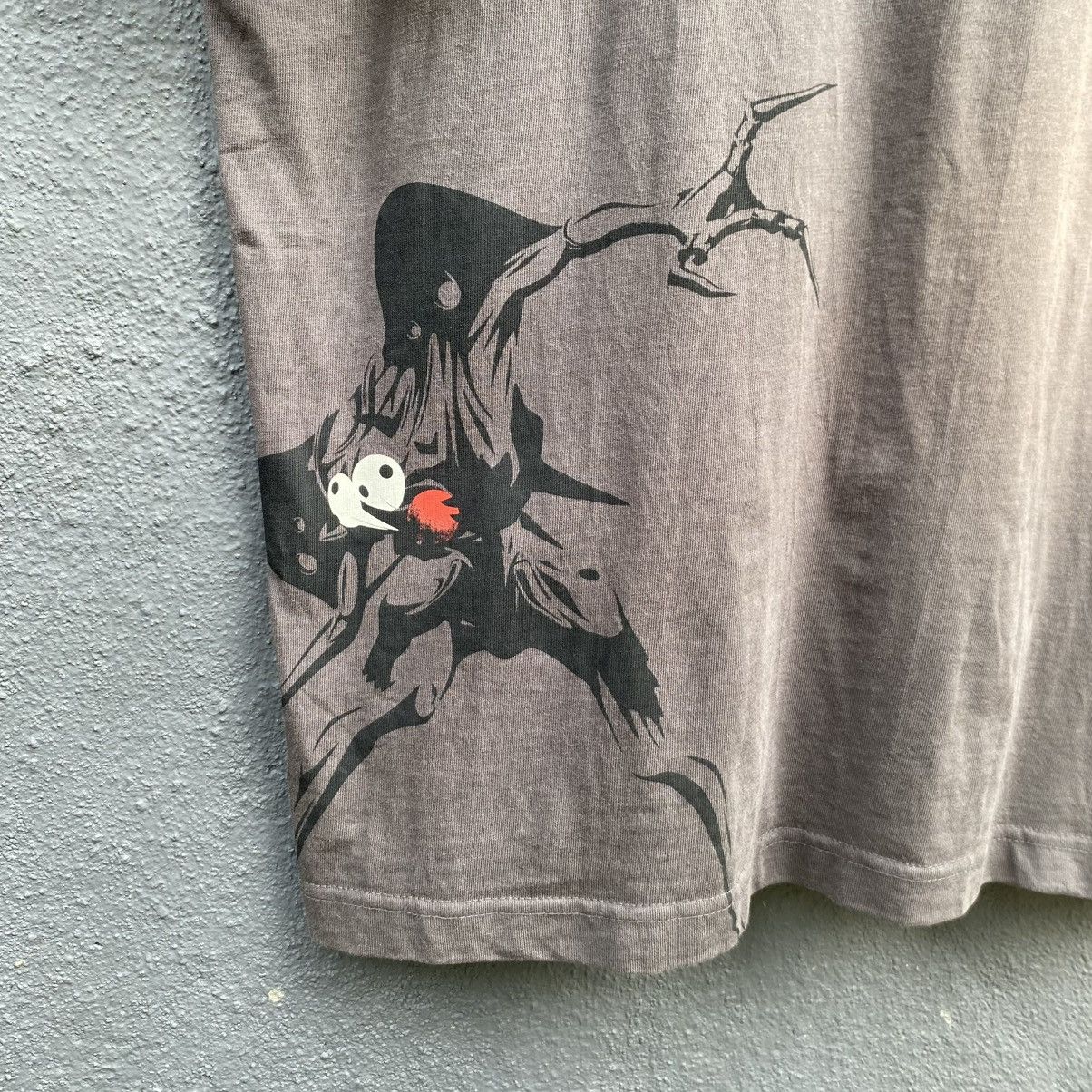 Anime Thrashed Faded Evangelion X Uniqlo Tee Size US L / EU 52-54 / 3 - 2 Thumbnail