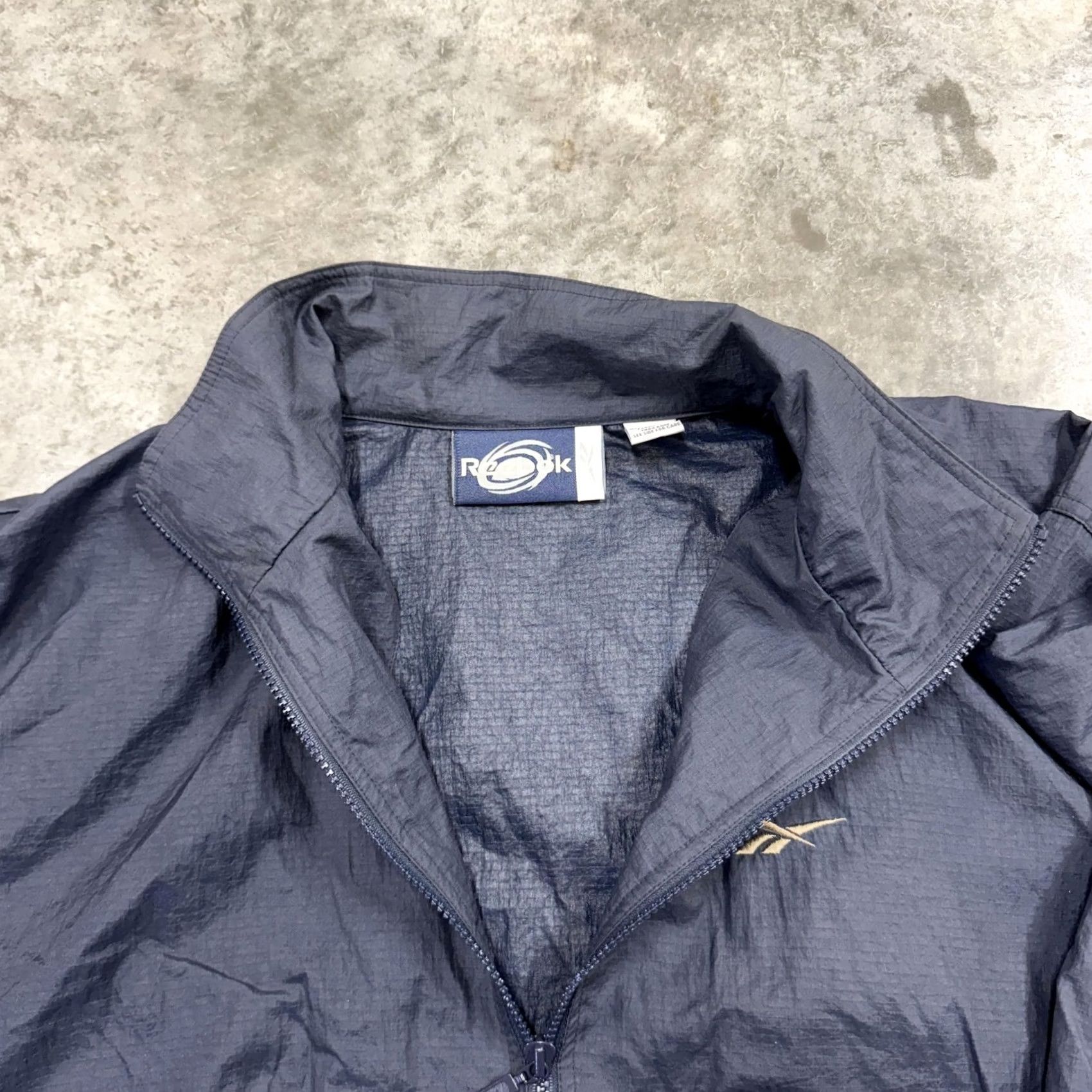 Reebok Reebok Jacket Windbreaker Mens Large Navy Blue Full Zip Lightweight Embroidered Size US L / EU 52-54 / 3 - 4 Thumbnail
