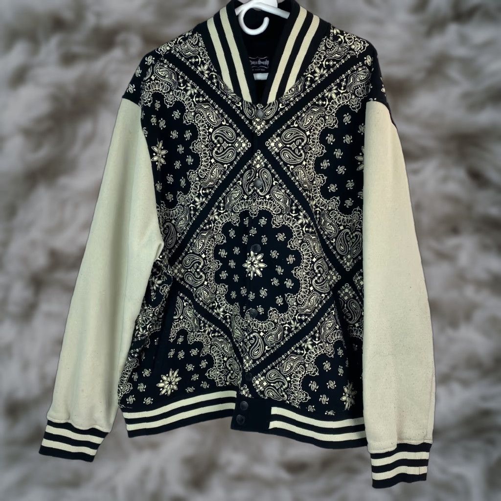 Vintage Dogg Supply by Snoop Dogg Mens Varsity Jacket 3XL Paisley Fleece Snaps Black Chest 50 in Mens Regular Jacket Size US XXL / EU 58 / 5 - 1 Thumbnail