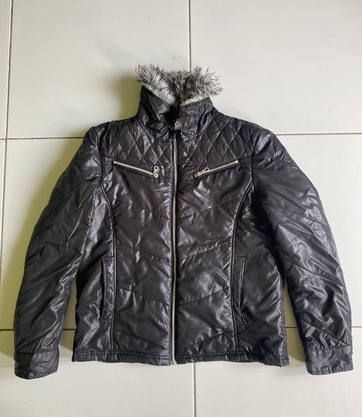 Mossimo Mossimo Quilted Puffy fur faux Black Jacket Size US L / EU 52-54 / 3 - 1 Thumbnail