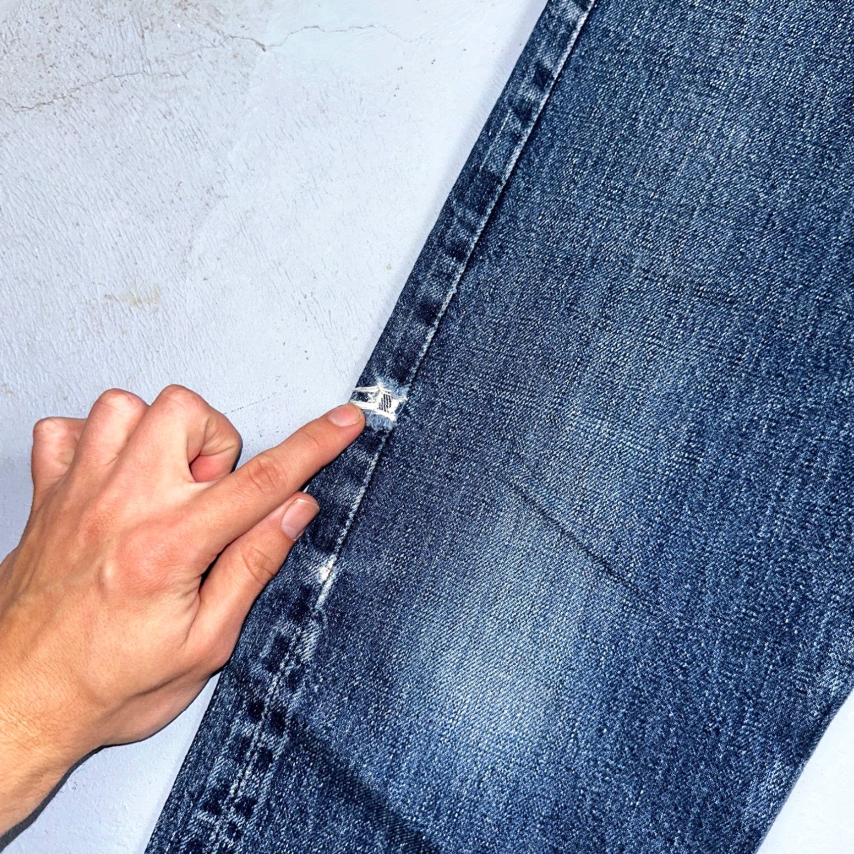Levi's VINTAGE Levi's 501 XX Jeans Men 27 X26 Blue Denim Cotton Button Fly USA 60s 70s 60s Straight Slim Fit Size US 27 - 3 Thumbnail