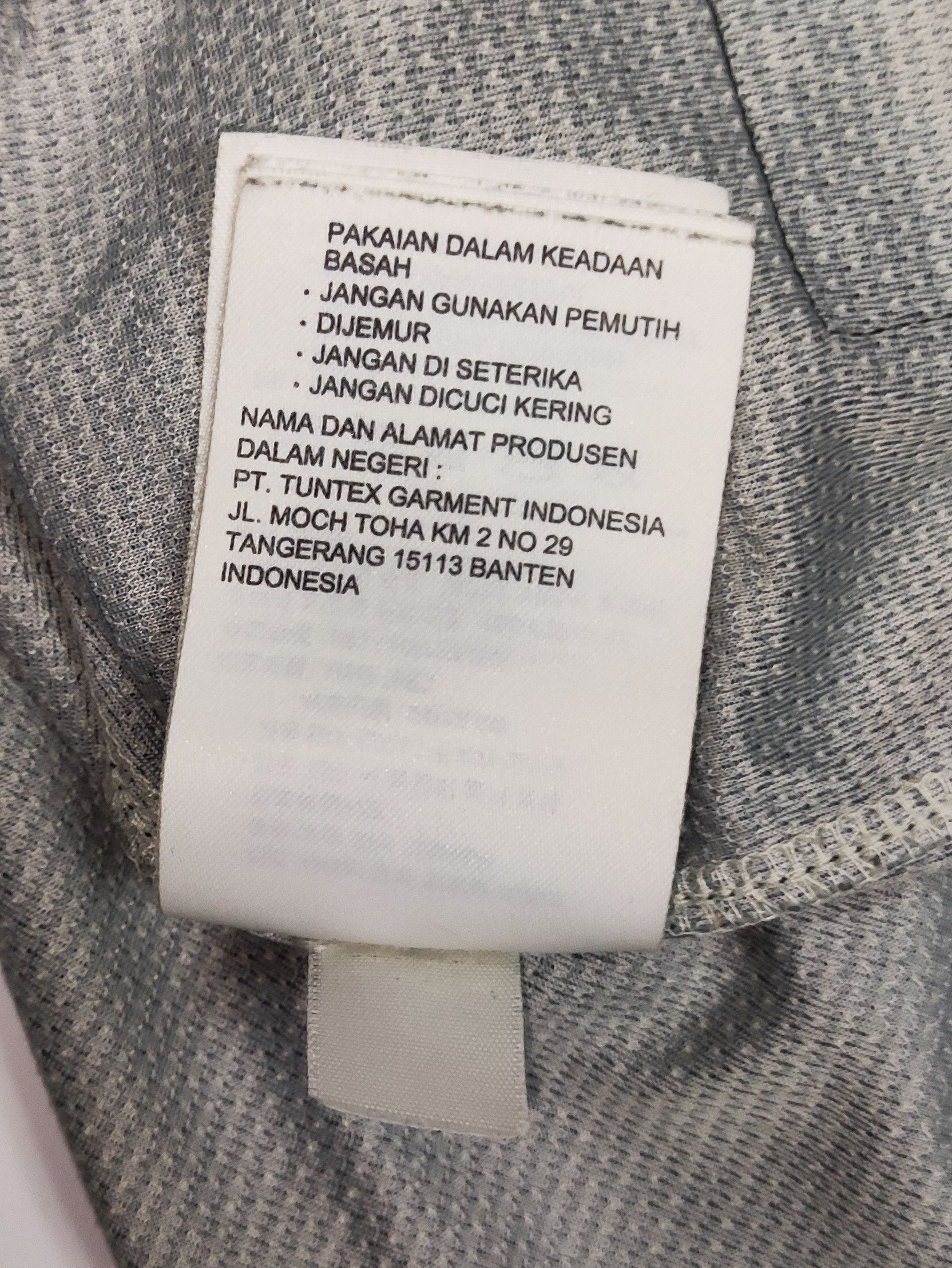 Nike Malaysia 2012 2013 Nike Home Shirt Kit Jersey Kuala Lumpur Size US M / EU 48-50 / 2 - 4 Thumbnail