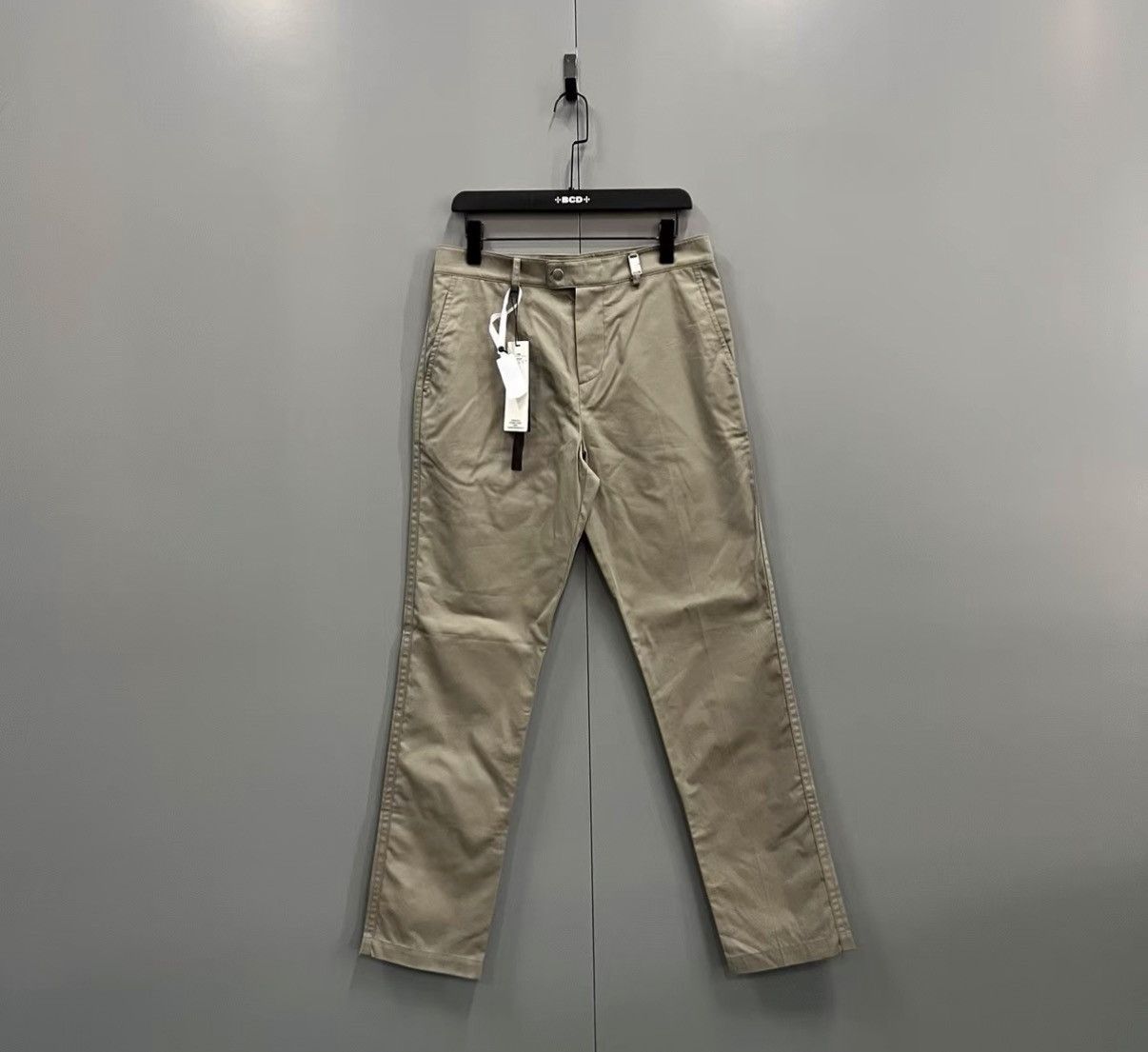 Burberry Burberry Solid Color Buckle Trousers J41 Size US 30 / EU 46 - 1 Thumbnail