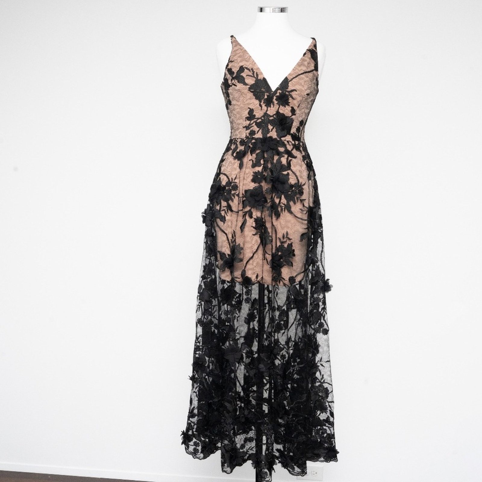 Dress the Population Dress the Population. Sidney Gown . Size S / US 4 / IT 40 - 2 Thumbnail