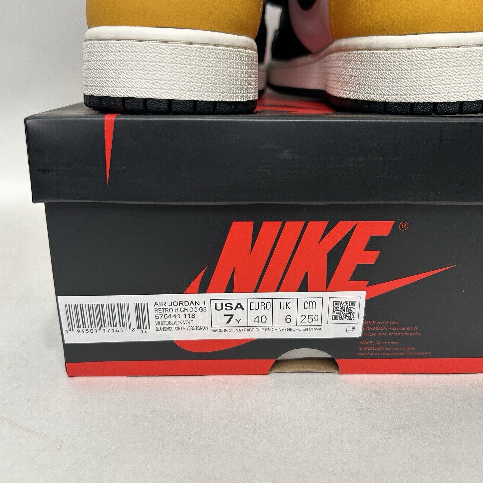 Nike Nike Air Jordan 1 Retro High OG GS “Volt Gold” 2024 Size US 8.5 / IT 38.5 - 5 Thumbnail