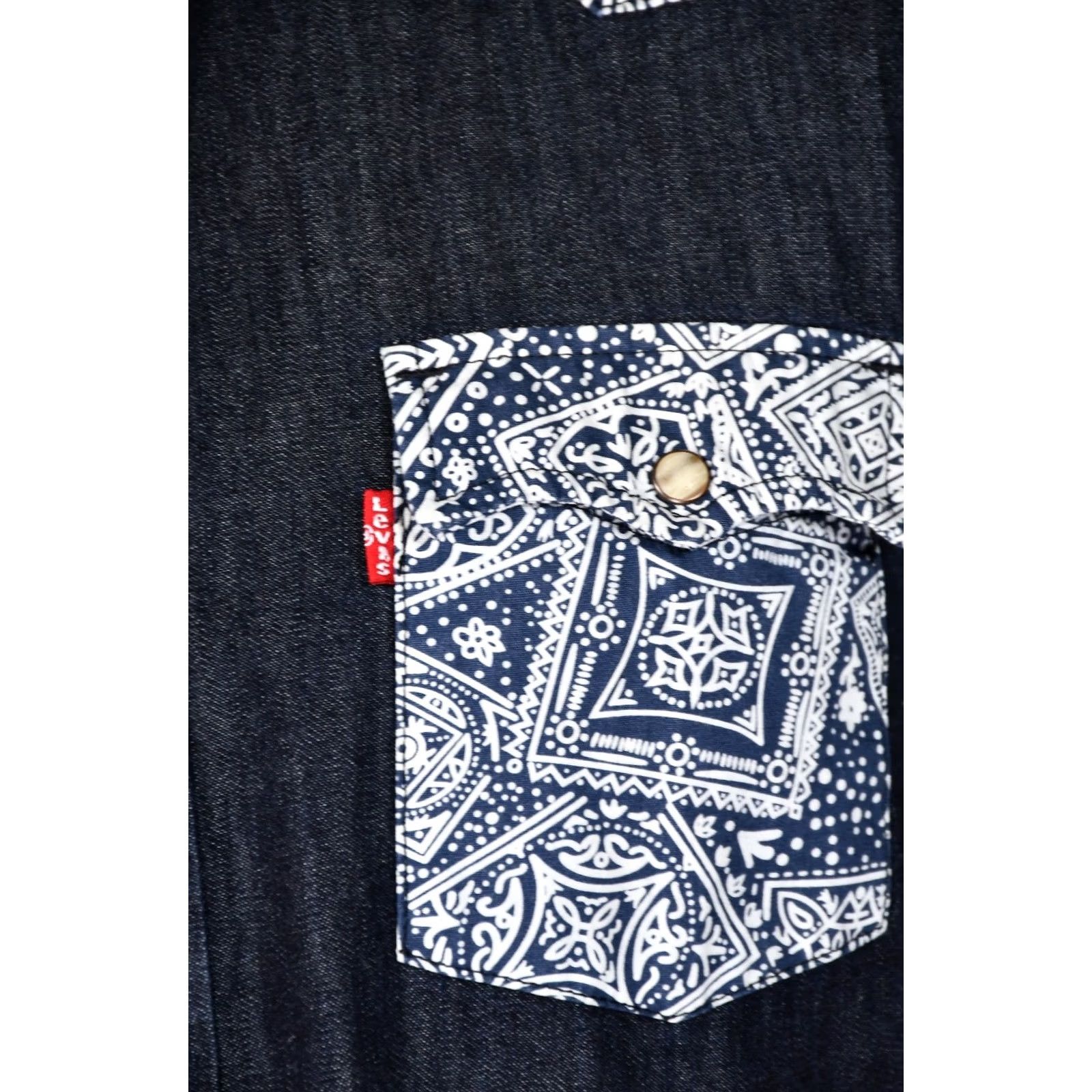 Levi's Levi's Western Shirt Denim Bandana Pearl Snap size L Men Blue Regular Short Sleeve? Size US L / EU 52-54 / 3 - 5 Thumbnail