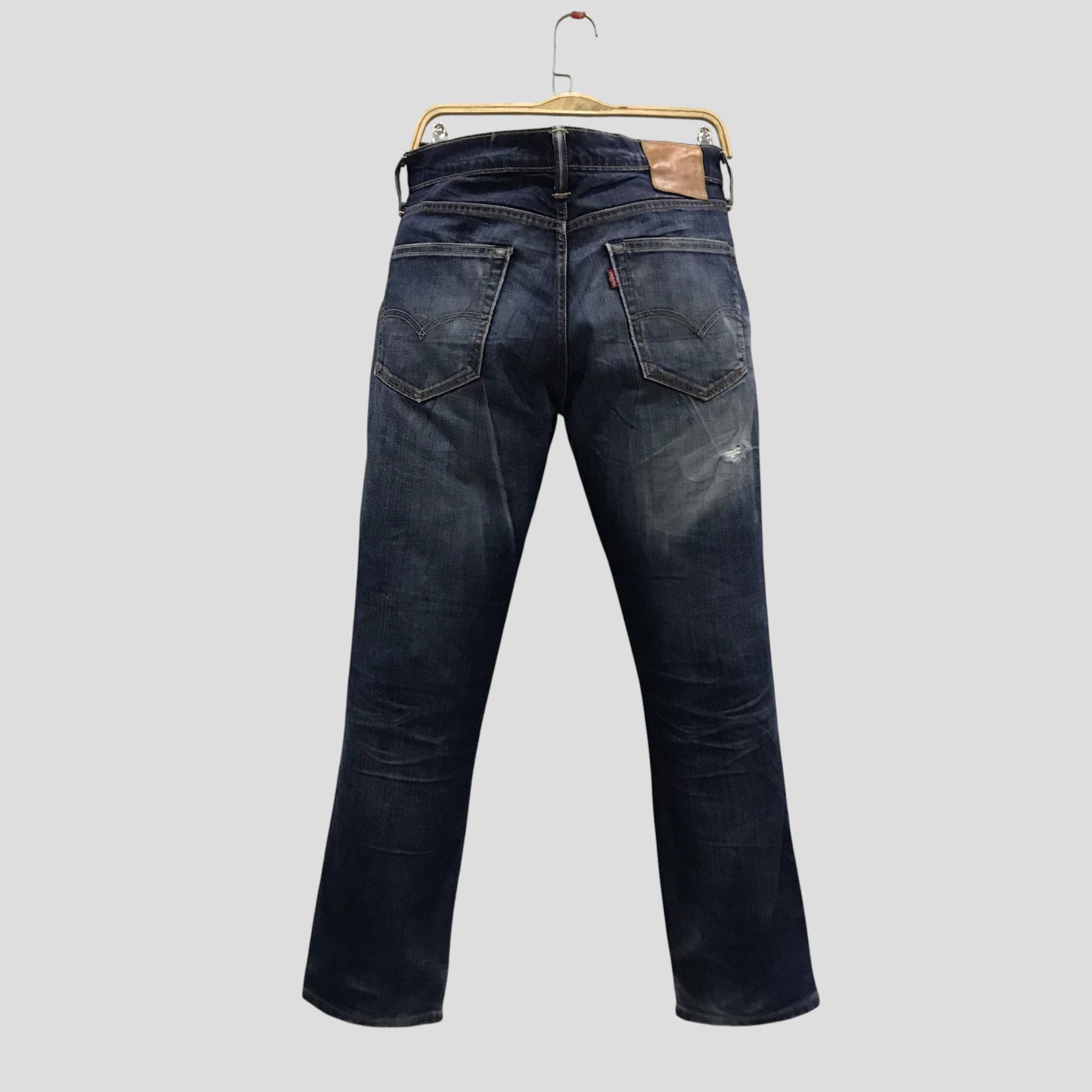 Levi's Vintage Levi’s 511 Slim Fit Dark Wash Jeans Size US 32 / EU 48 - 2 Thumbnail