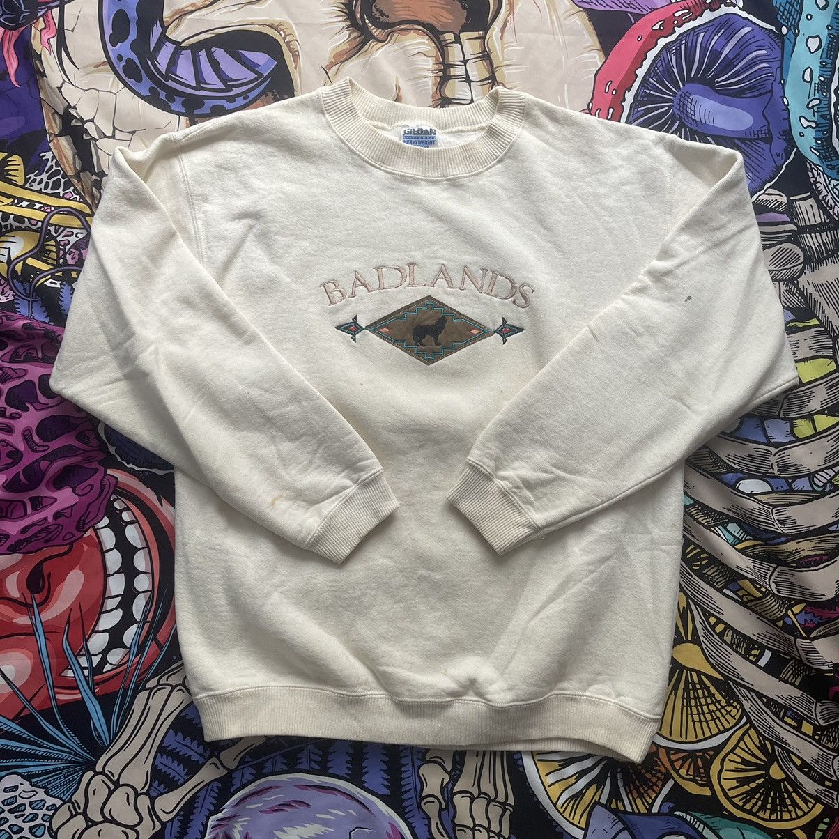 Gildan Vintage Badlands beige wolf sweatshirt Size US L / EU 52-54 / 3 - 1 Thumbnail