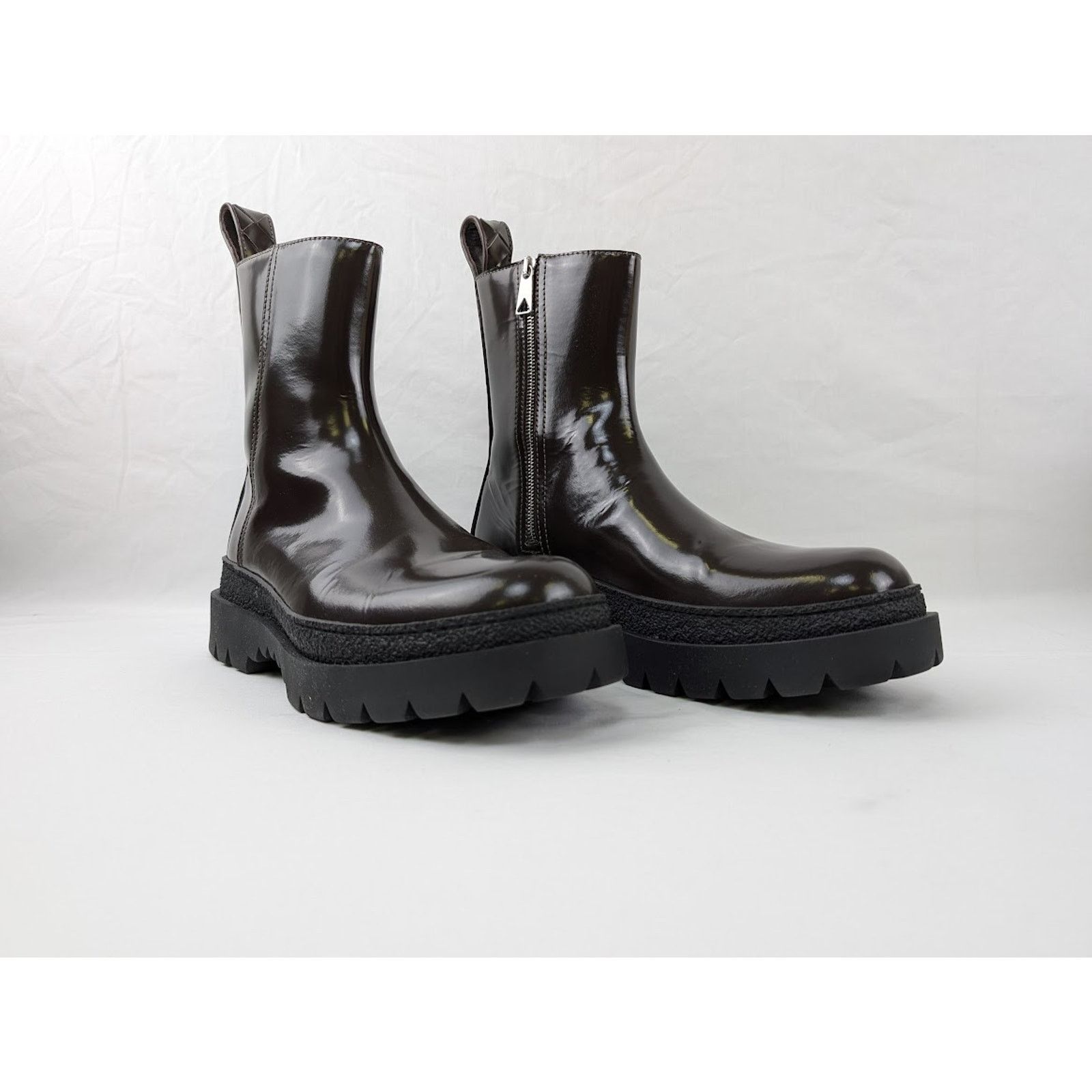 Bottega Veneta o1rshd1 Texas Calf Highway Ankle Boot in Fondant/Black Size US 12 / EU 45 - 1 Thumbnail