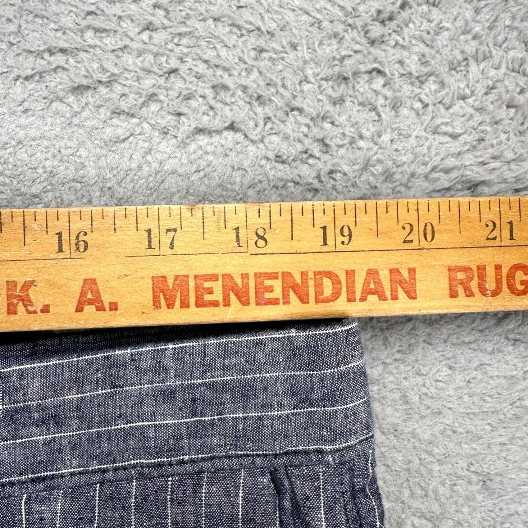 Banana Republic VINTAGE Banana Republic Emerson Shorts Mens 38 Blue White Pinstripe Khakis Linen Blend Khaki/Khakis Size US 38 / EU 54 - 5 Thumbnail