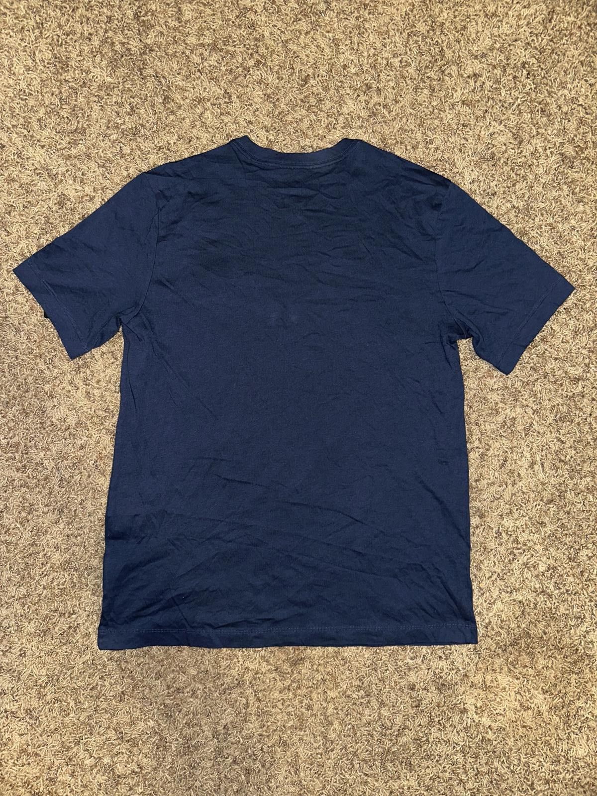 Nike Nike Men's Short Sleeve Sportswear Club Navy T-Shirt Size US M / EU 48-50 / 2 - 7 Thumbnail