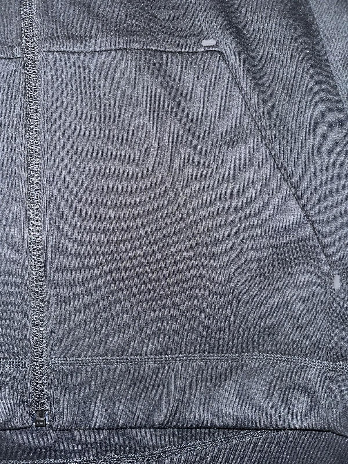 Nike Nike Women's Sportswear Tech Fleece Full-Zip Black Hoodie Size US XL / EU 56 / 4 - 4 Thumbnail