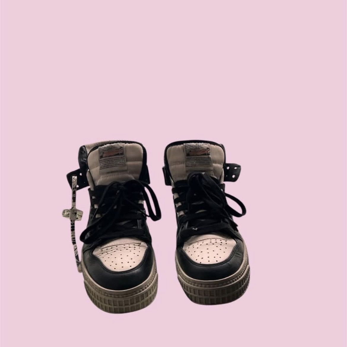 Off-White Off-White Court 3.0 Hightop Sneakers Size US 5 / IT 35 - 4 Thumbnail