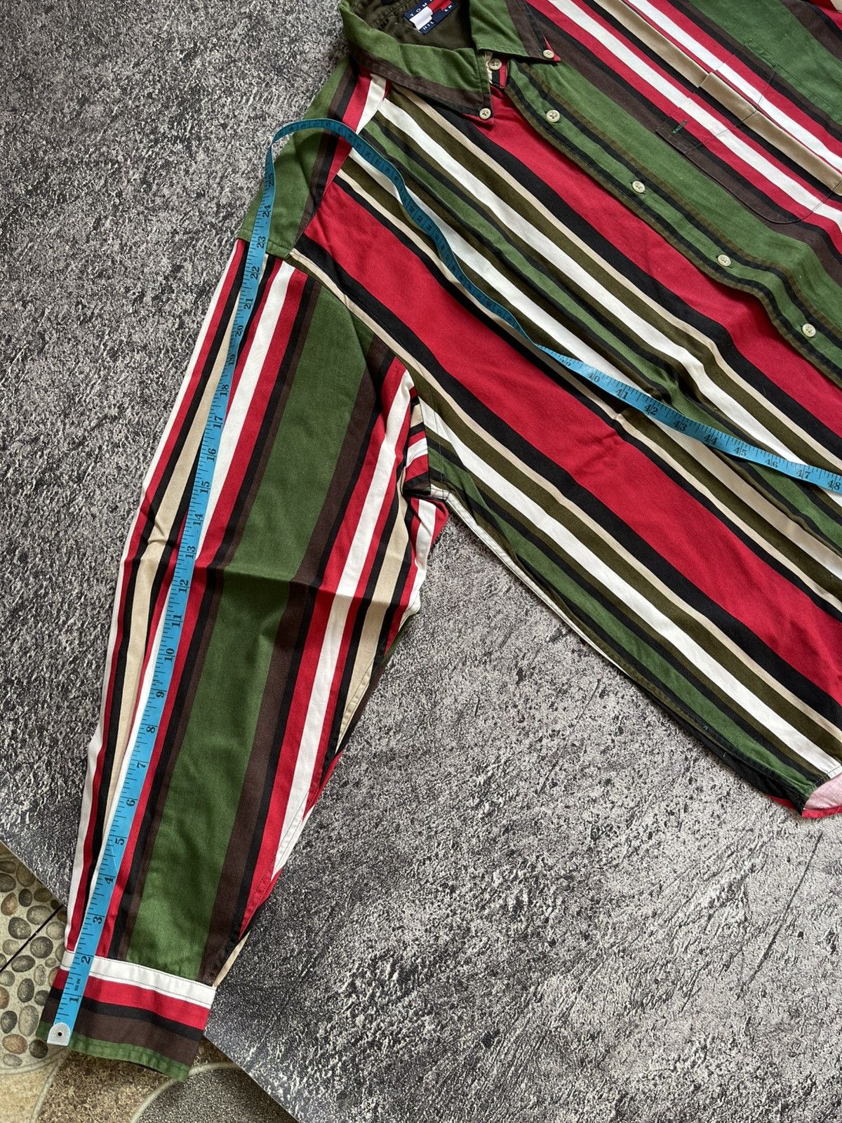 Tommy Hilfiger Tommy Hilfiger multi striped shirt Size US L / EU 52-54 / 3 - 8 Thumbnail