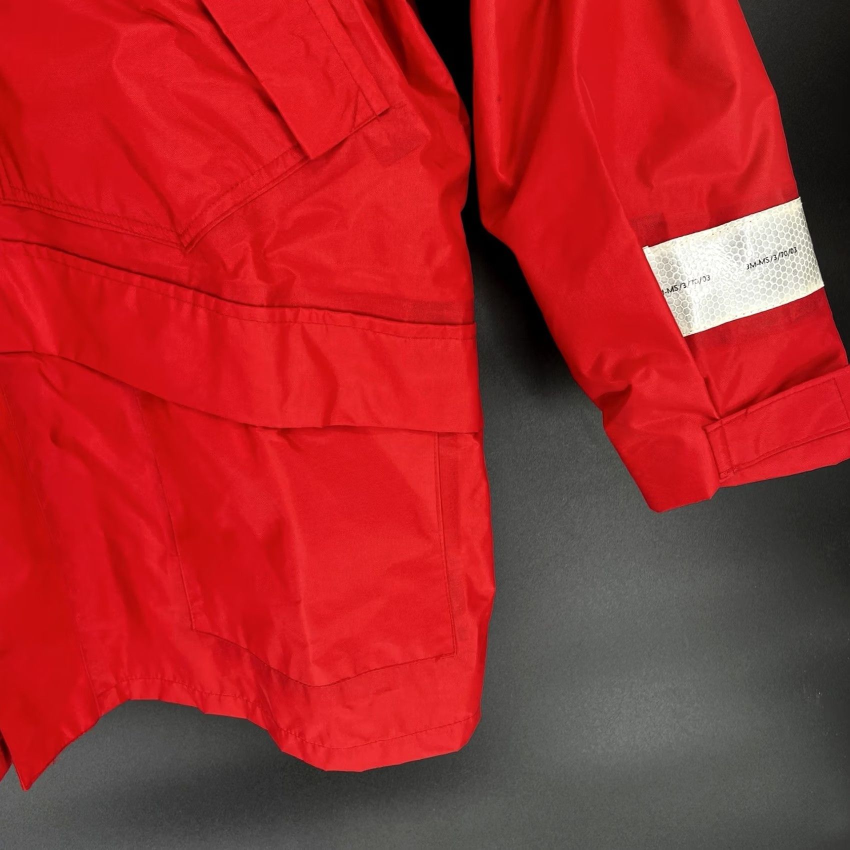 Henri Lloyd VINTAGE Henri Lloyd Sailing Nautical Jacket Full Zip 2XL Red Hooded Buckle Logo Zipper Waterproof Reflective Pockets Men Jacket Size US XXL / EU 58 / 5 - 6 Thumbnail