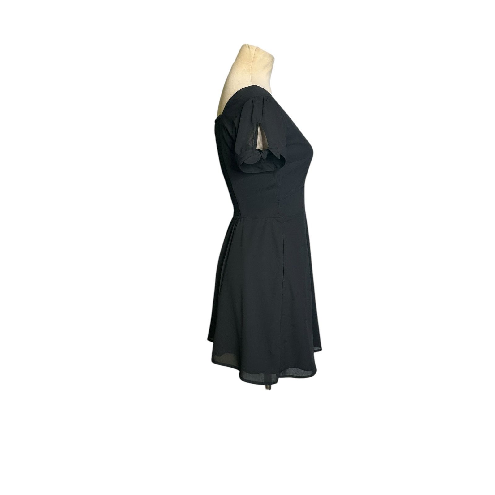 Abercrombie & Fitch Abercrombie & Fitch black A line mini skirt size XXS Size XXS / US 00 / IT 34 - 11 Thumbnail
