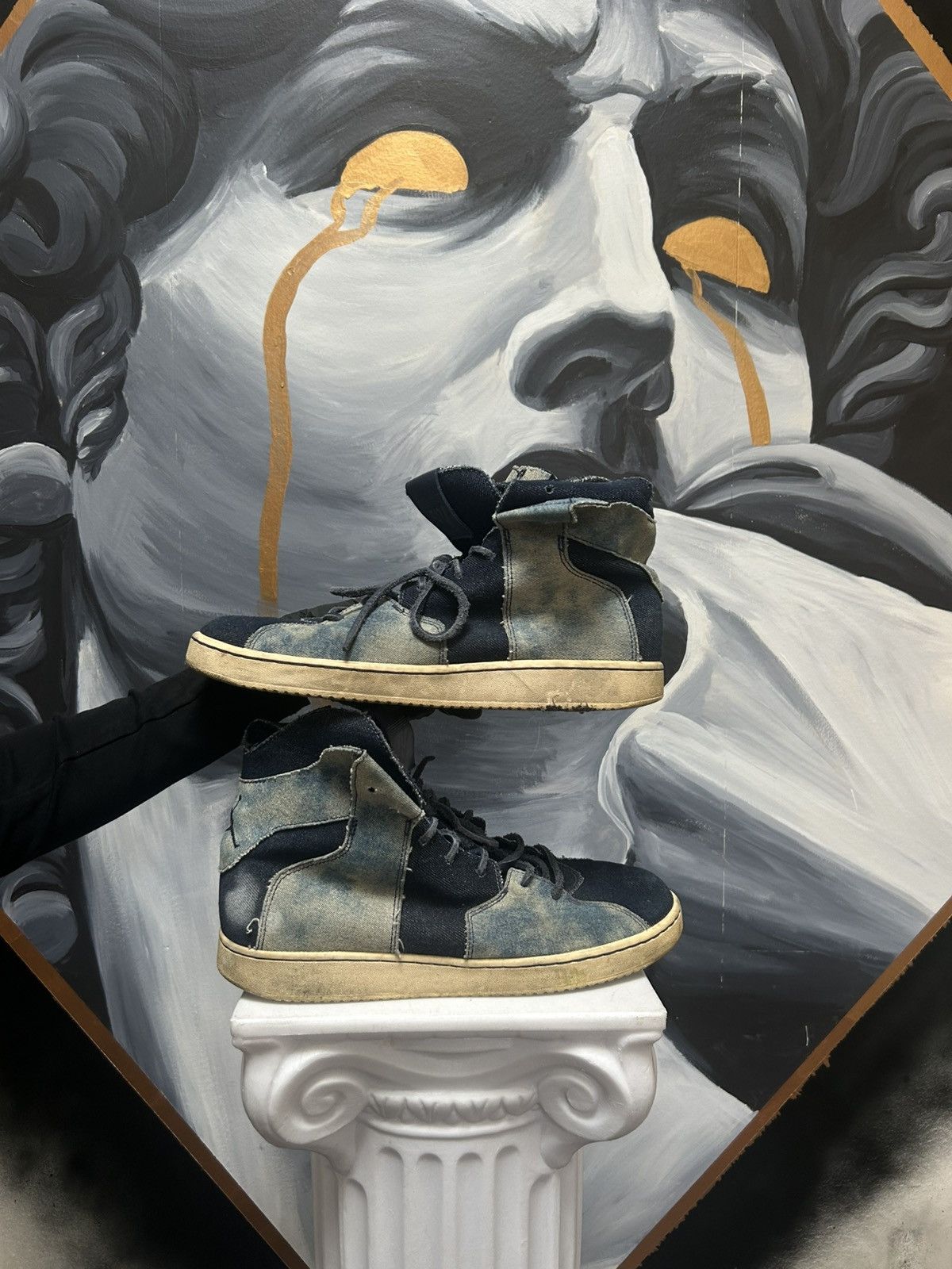 Designer denim jordan’s Size US 10.5 / EU 43-44 - 3 Thumbnail