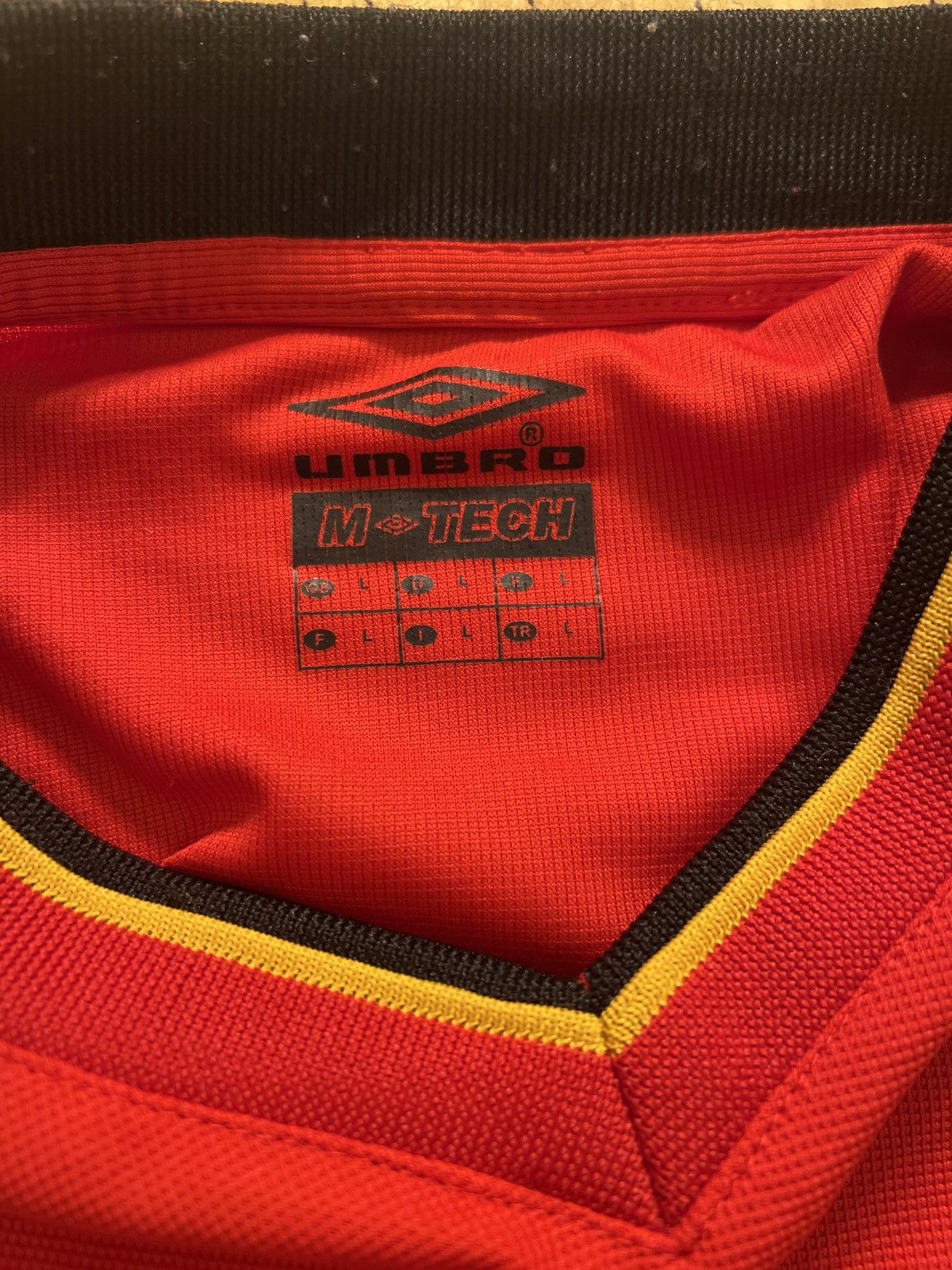 Umbro Galatasaray 2002/03 Away Jersey Size US L / EU 52-54 / 3 - 4 Thumbnail