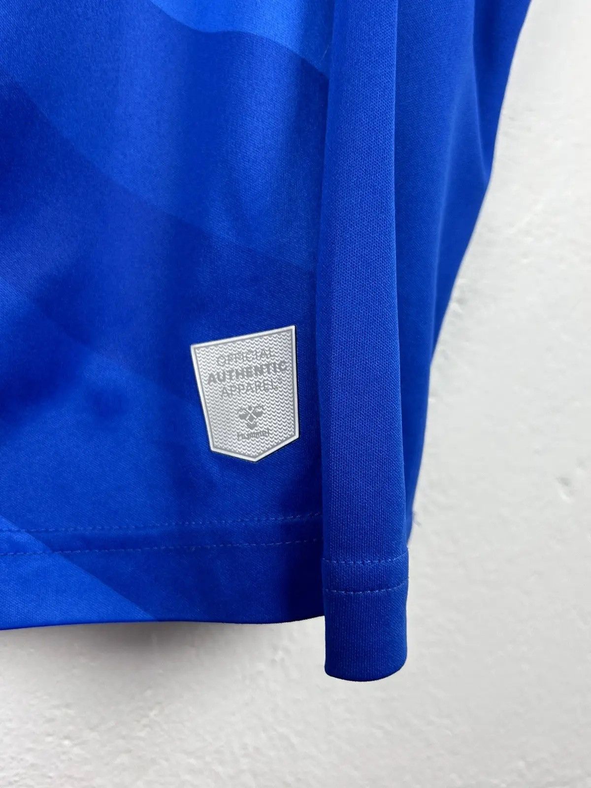 Hummel Hummel x Everton FC 2021/22 Home Soccer Long Sleeve Jersey Size US L / EU 52-54 / 3 - 4 Thumbnail