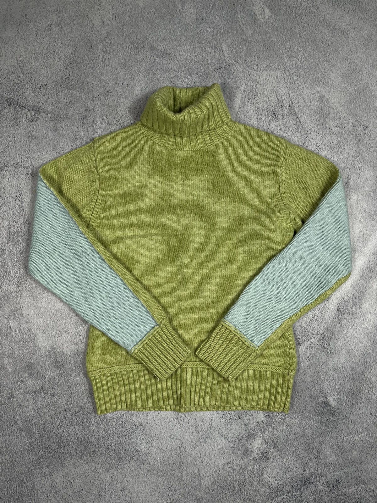 DKNY Vintage Y2K DKNY Japanese wool 00s style sweater M Size US M / EU 48-50 / 2 - 1 Thumbnail