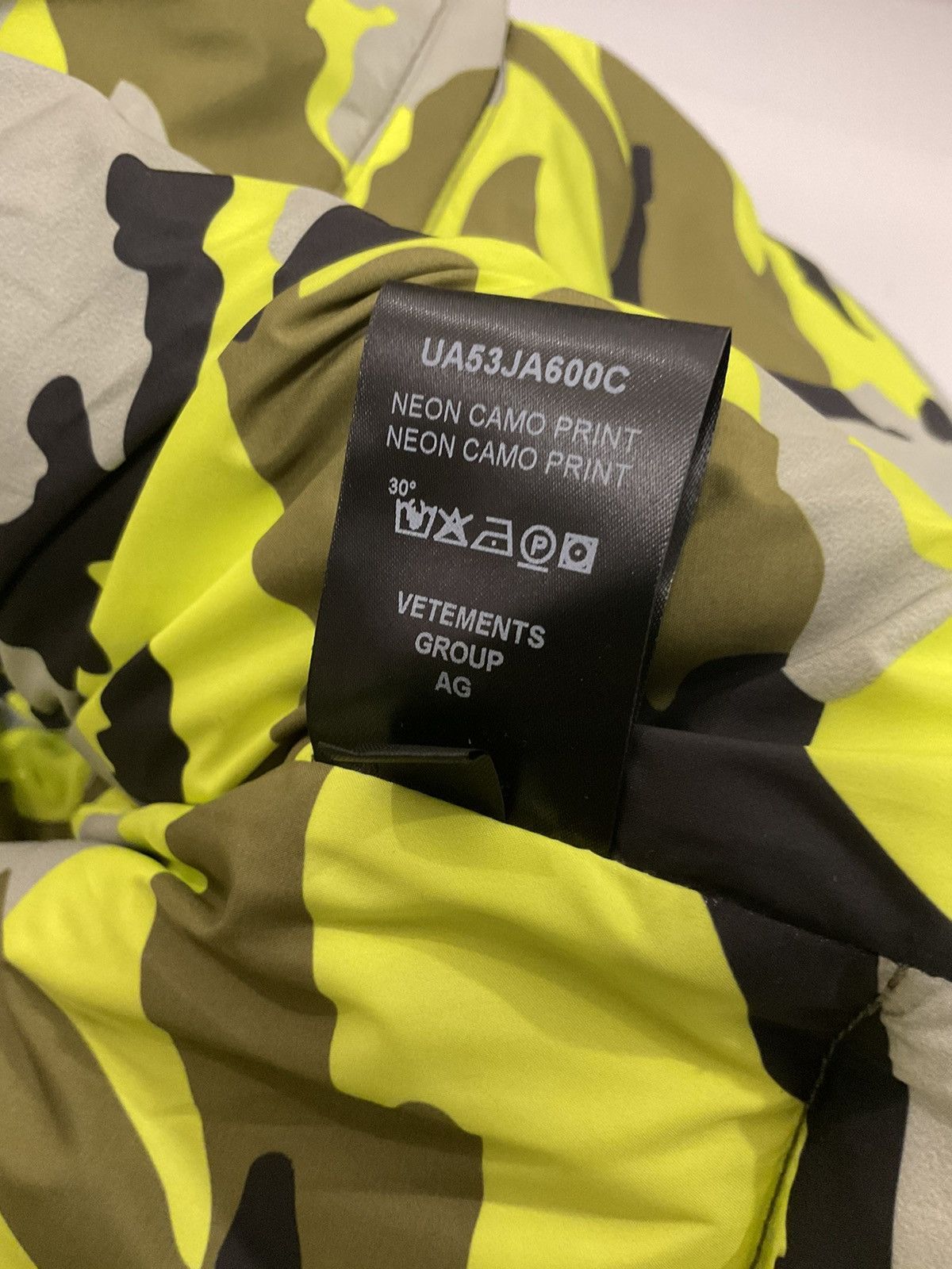 Vetements VETEMENTS Multicolor Camo Down Jacket Size US S / EU 44-46 / 1 - 14 Thumbnail