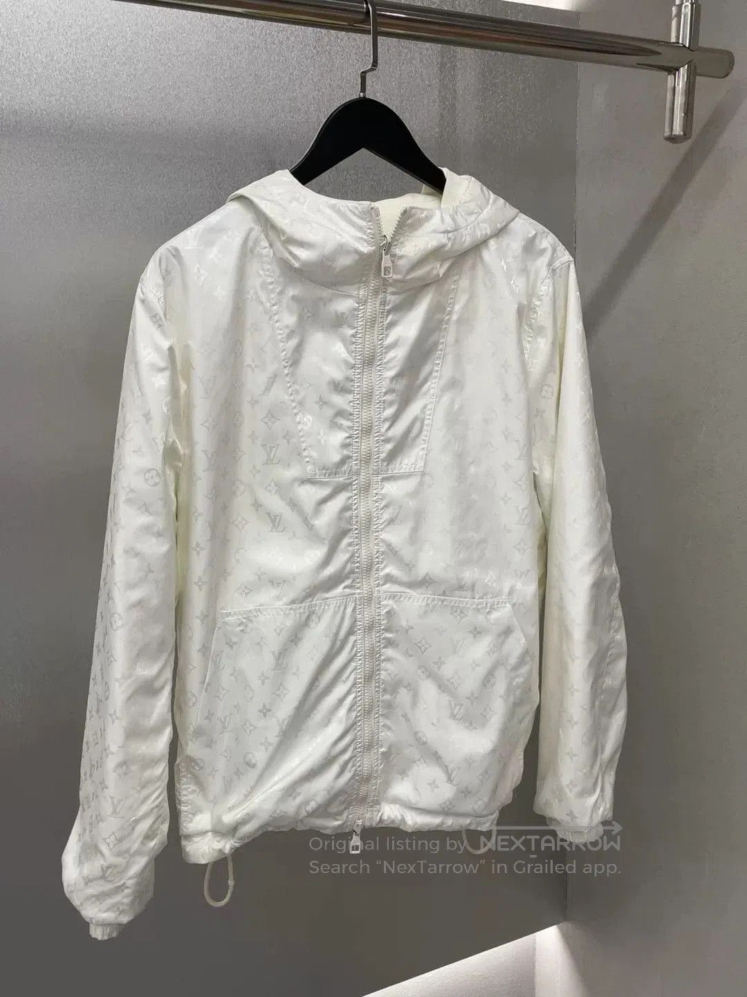 Louis Vuitton Louis Vuitton White Monogram Reversible Coat. Size US M / EU 48-50 / 2 - 1 Thumbnail
