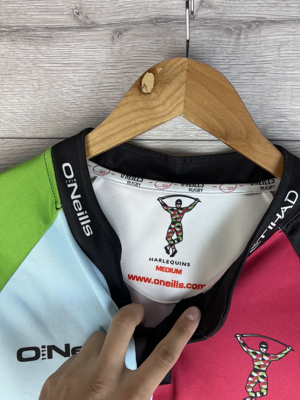 O'Neill Men's rugby jersey O'Neills size M Harlequins Size US M / EU 48-50 / 2 - 6 Thumbnail