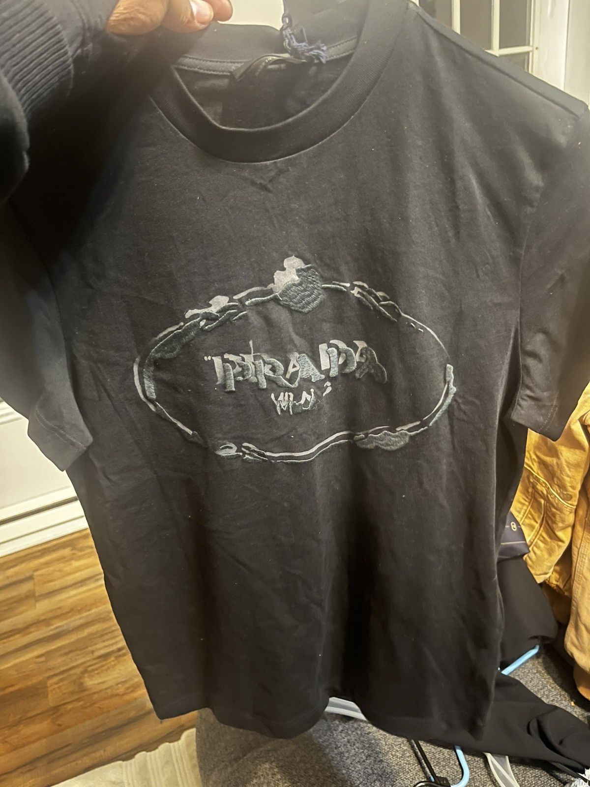 Prada Prada embroidered tshirt Size XXS / US 00 / IT 34 - 2 Thumbnail