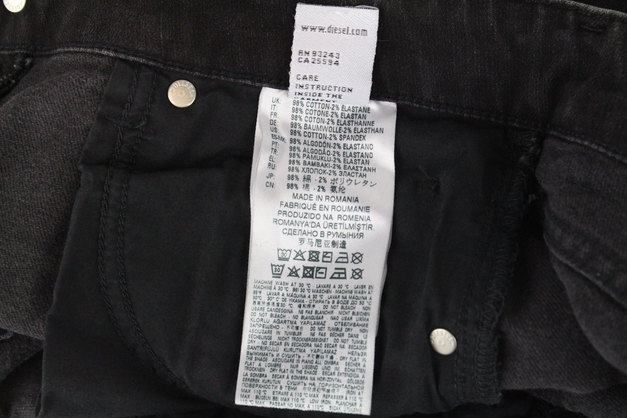 Diesel ARYEL 069JD W25/L32 Black Button-Fly Jeans 70152 Size 25" / US 0 / IT 36 - 7 Thumbnail
