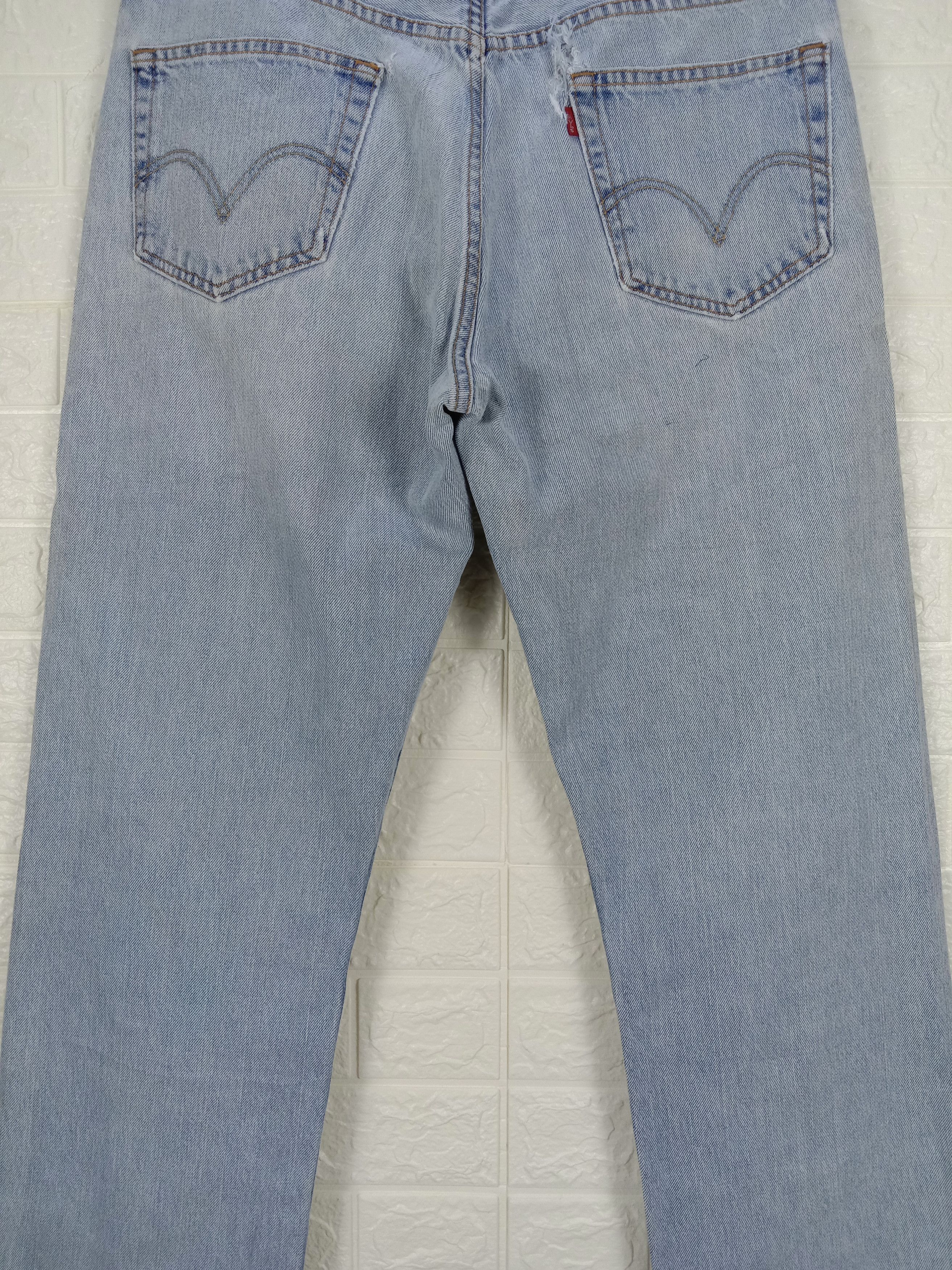 Levi's Vintage Levi's 505 Jeans Light Wash Regular Fit Denim Size US 34 / EU 50 - 7 Thumbnail