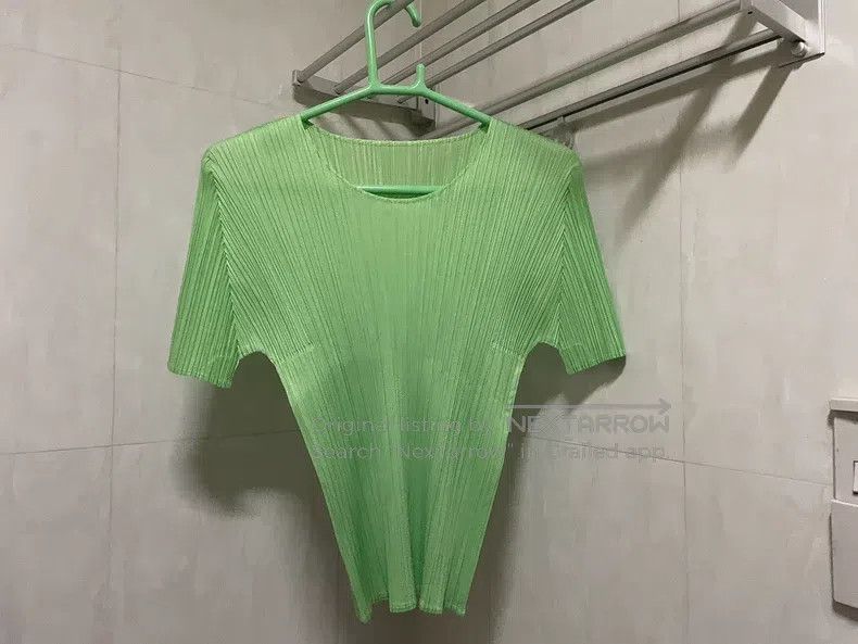 Issey Miyake Issey Miyake Pleated Crew Neck Short Sleeve Size L / US 10 / IT 46 - 6 Thumbnail