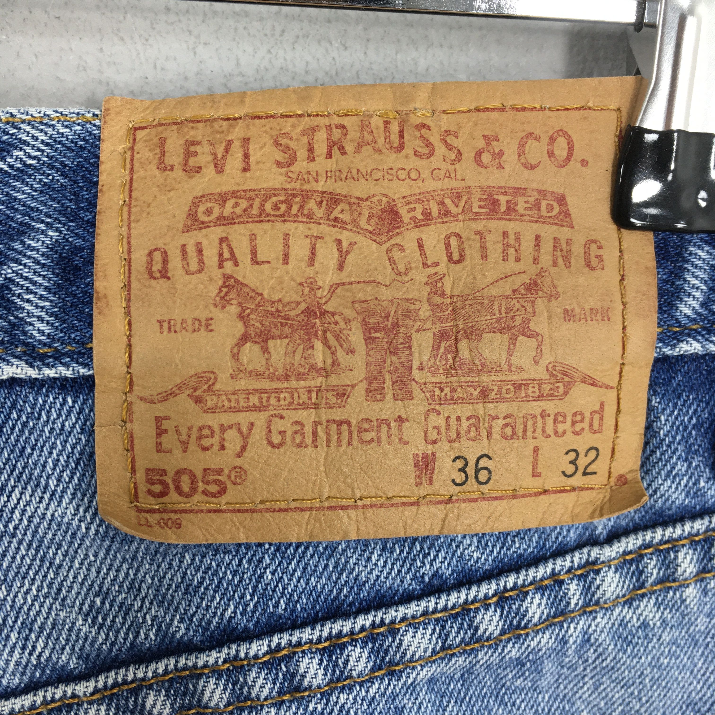 Levi's Size 33x30 Vintage Levi's 505 Light Wash Zipper Jeans S272 Size US 33 - 13 Thumbnail
