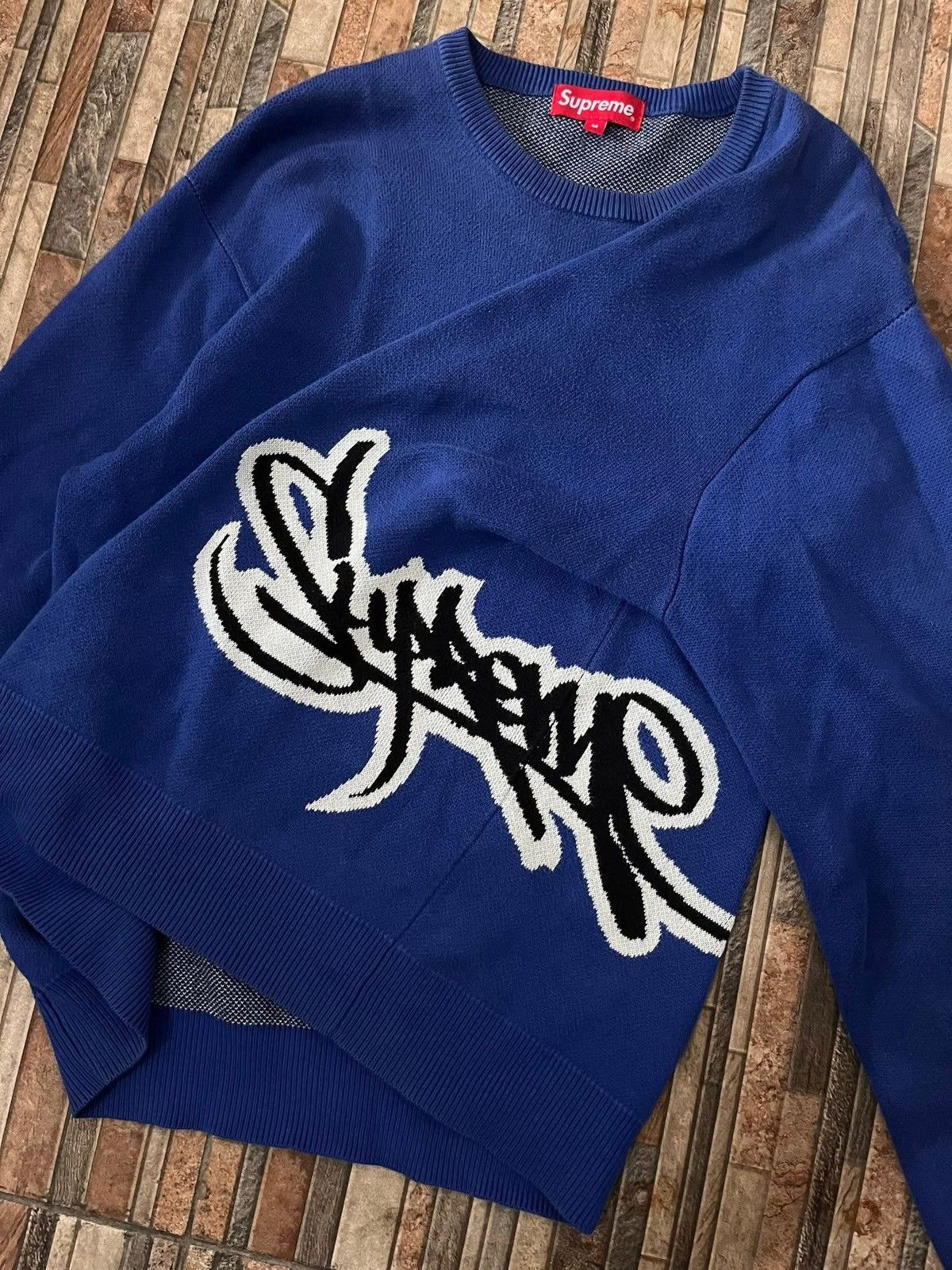 Supreme supreme blue logo embroidered sweater Size US M / EU 48-50 / 2 - 1 Thumbnail