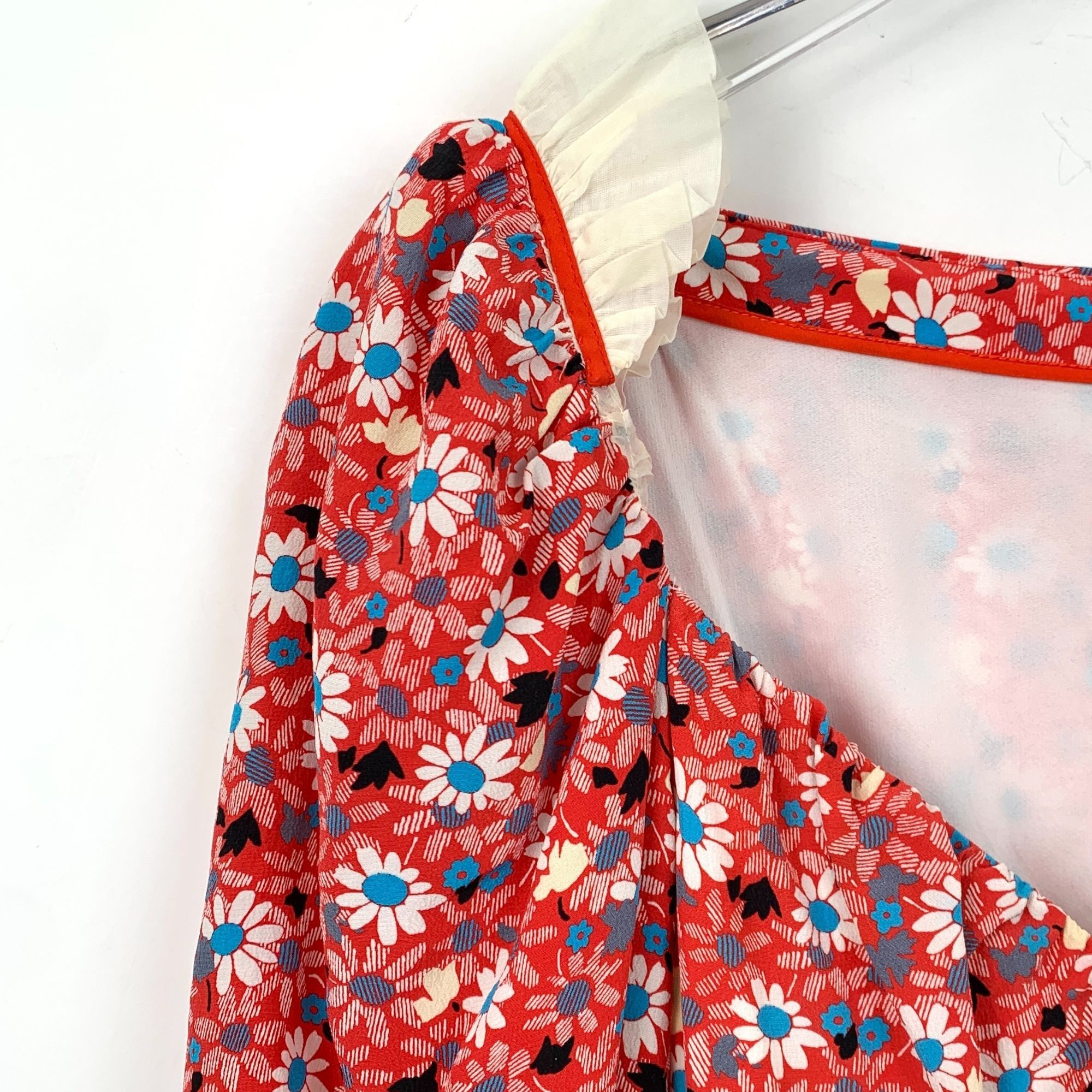 Miu Miu MiuMiu Floral Print V-Neck Short Sleeve Dress (Size 36) Size XS / US 0-2 / IT 36-38 - 10 Thumbnail