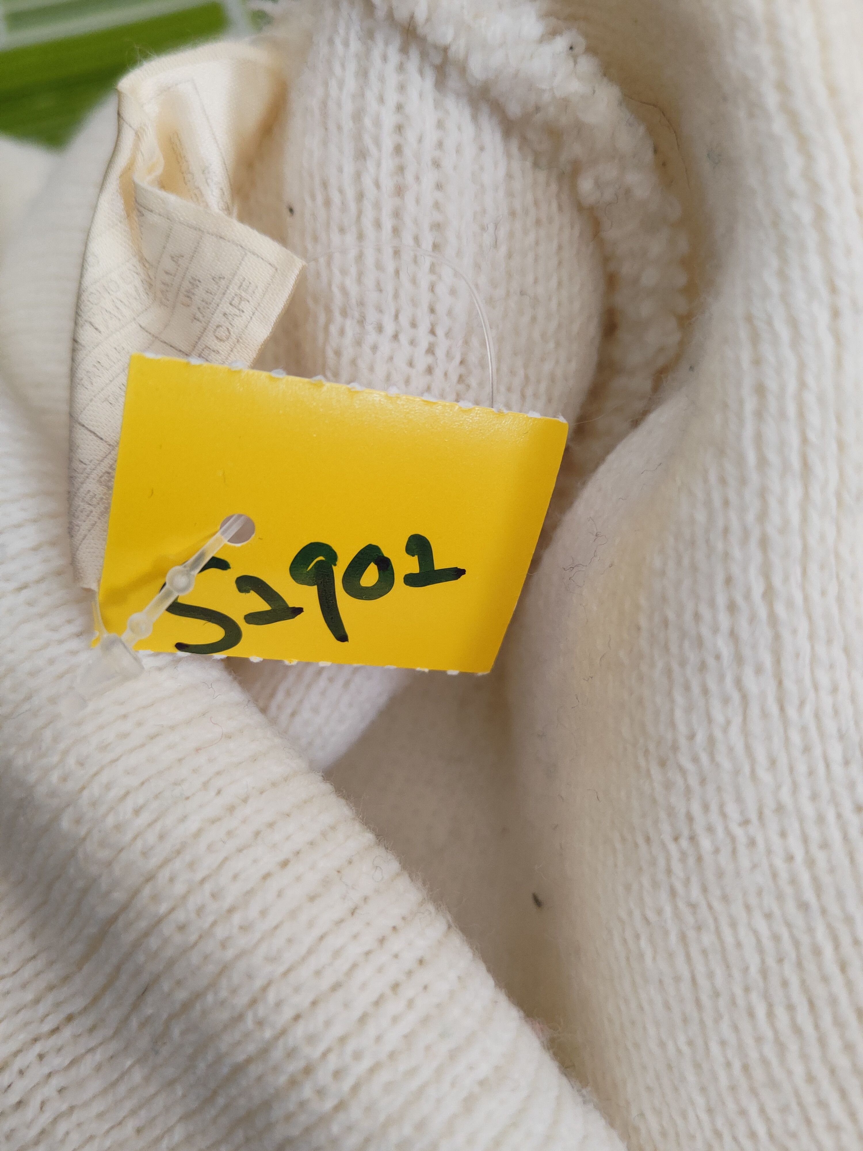 Nike DL Nike White Knitwear Beanies #S2902 Size ONE SIZE - 5 Thumbnail