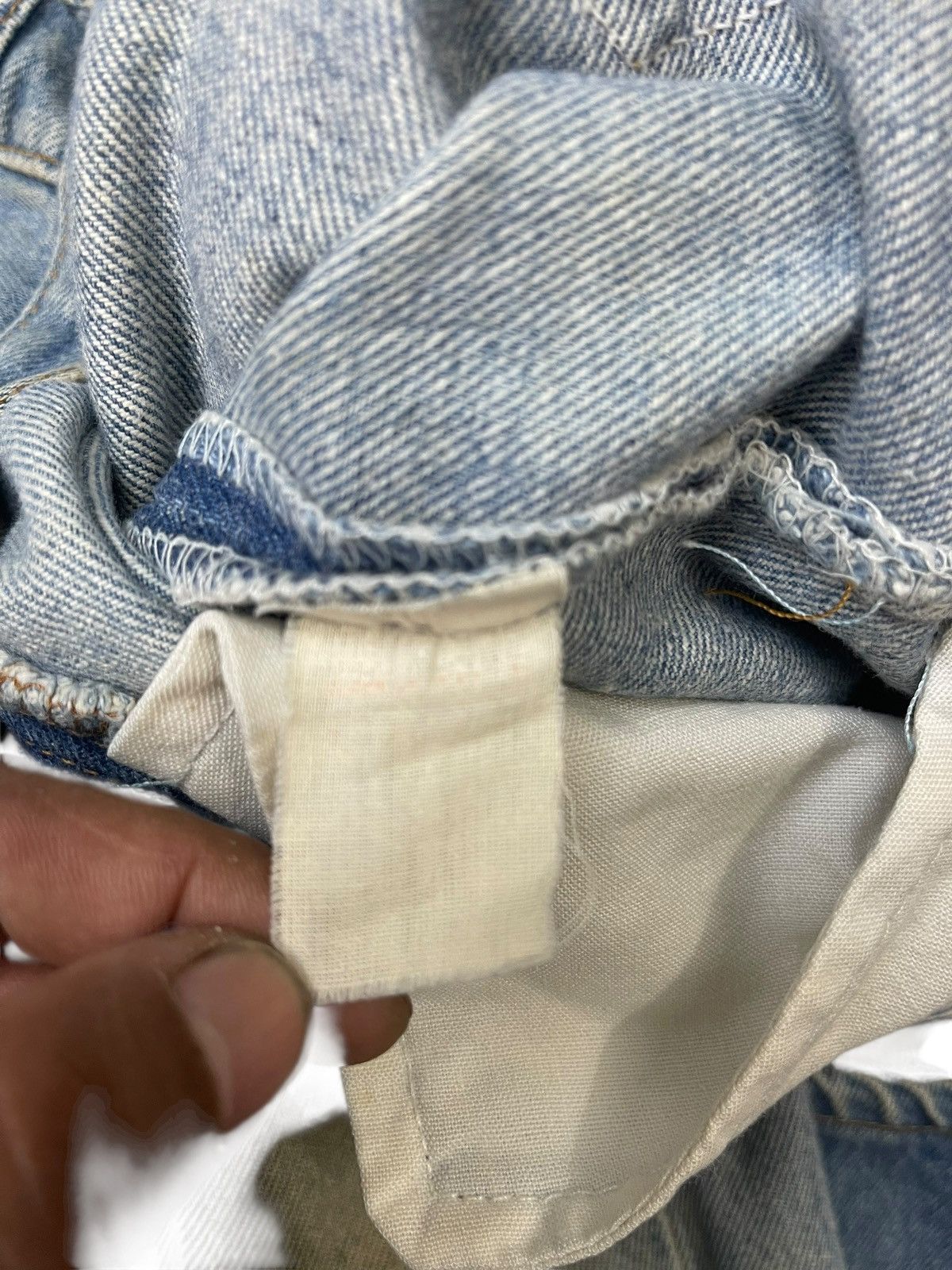 Levi's Vintage Levi’s 501 Distressed Jeans Straight Cut Size US 29 - 7 Thumbnail