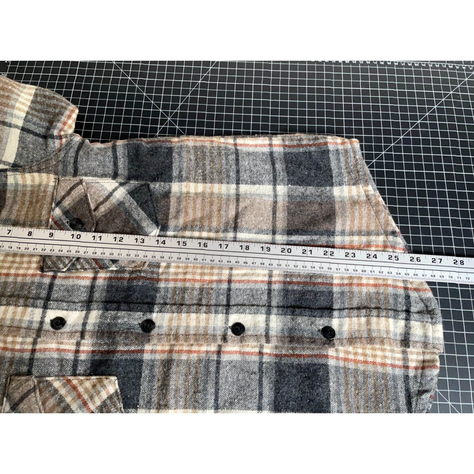 Vintage Vintage Yes Frostproof Wool Flannel Shirt Men's Small Beige Brown Plaid Workwear USA Tag 70s Grunge Size US S / EU 44-46 / 1 - 6 Thumbnail