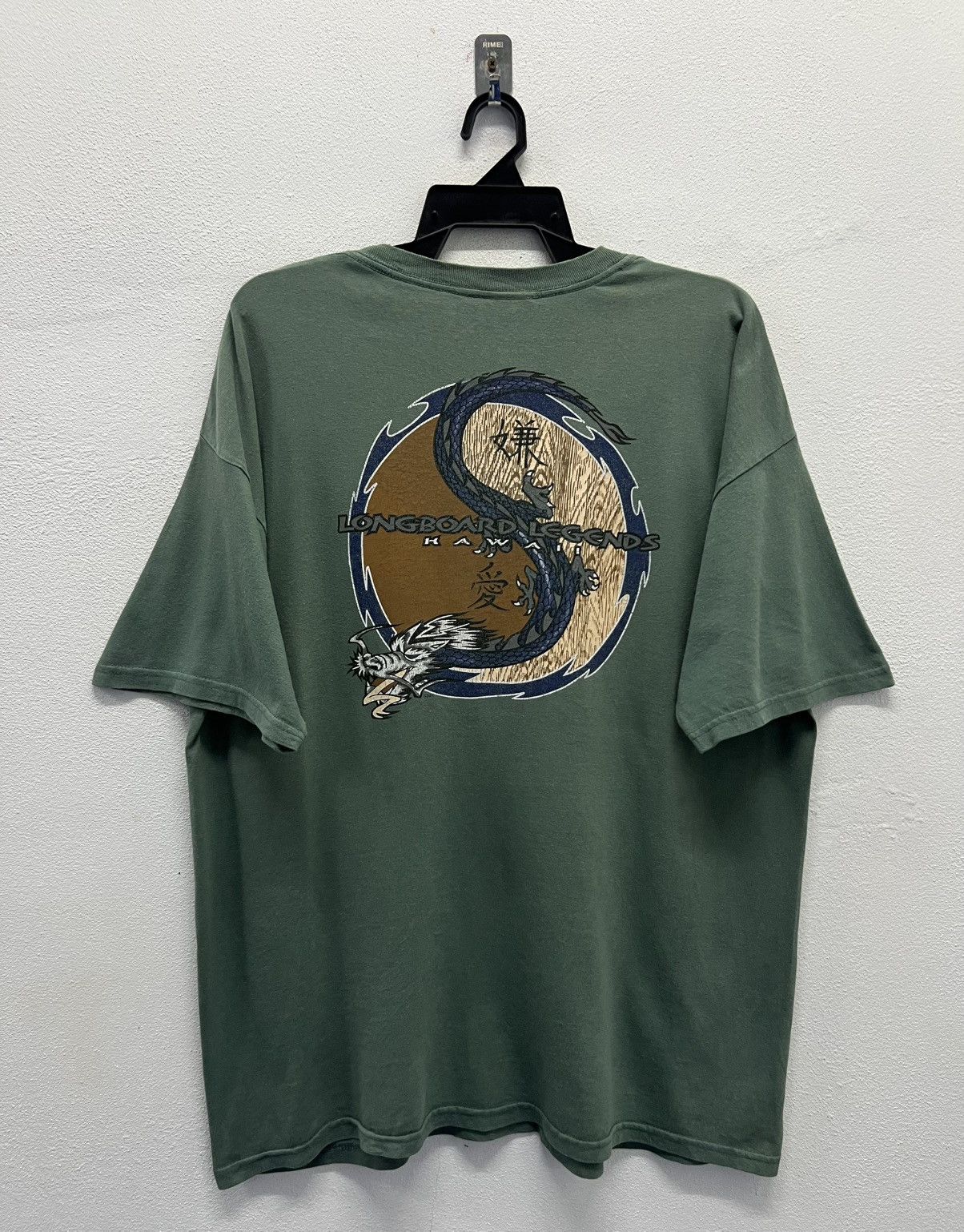 Gildan × Vintage VINTAGE GILDAN LONGBOARD LEGENDS HAWAII SHIRT Size US XL / EU 56 / 4 - 1 Thumbnail
